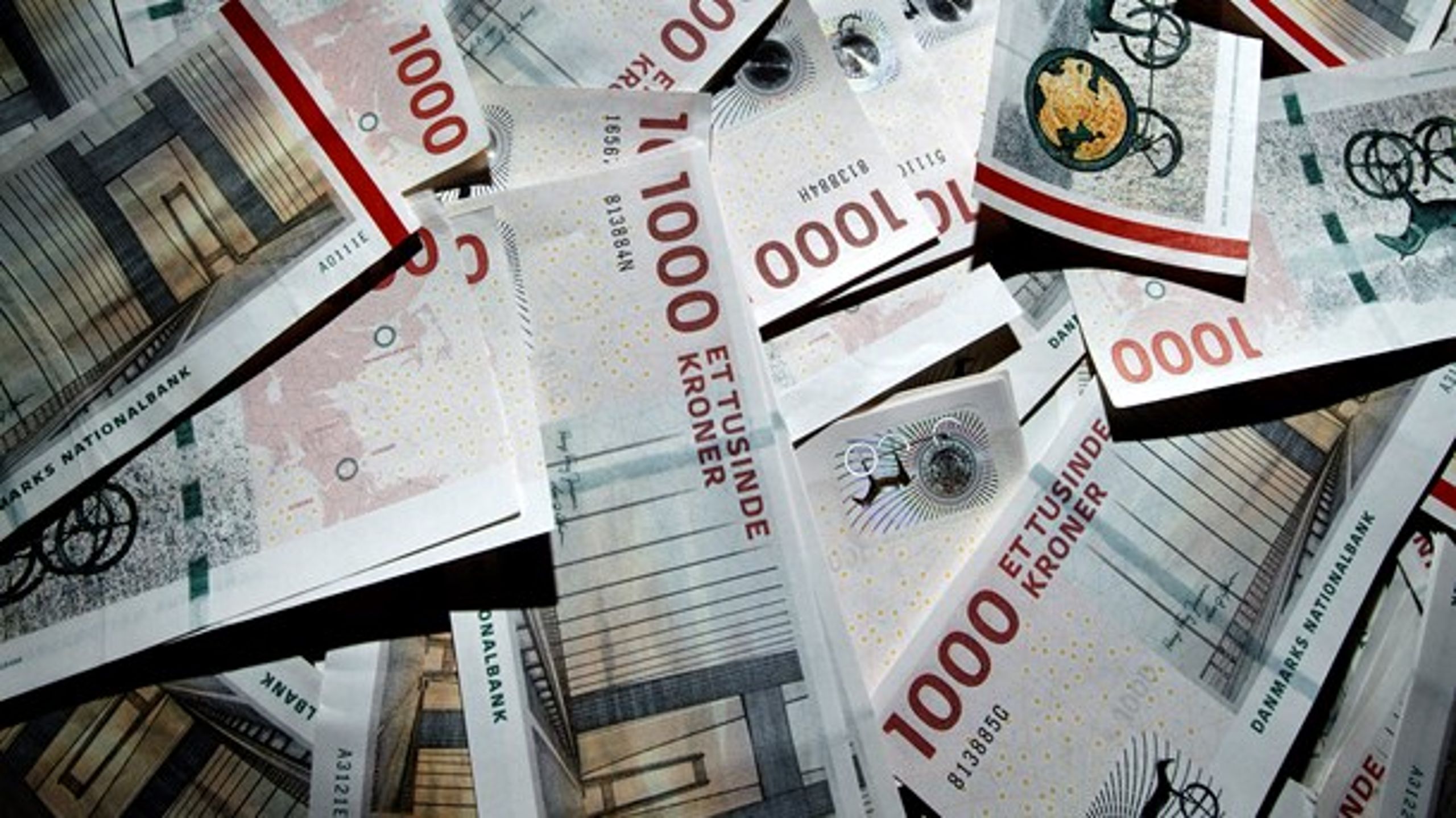 Fem oppositionspartier vil fastholde hinanden på at stemme tiltag igennem, der kan give mere åbenhed økonomisk støtte til politiske partier, såfremt de får flertal efter et folketingsvalg.