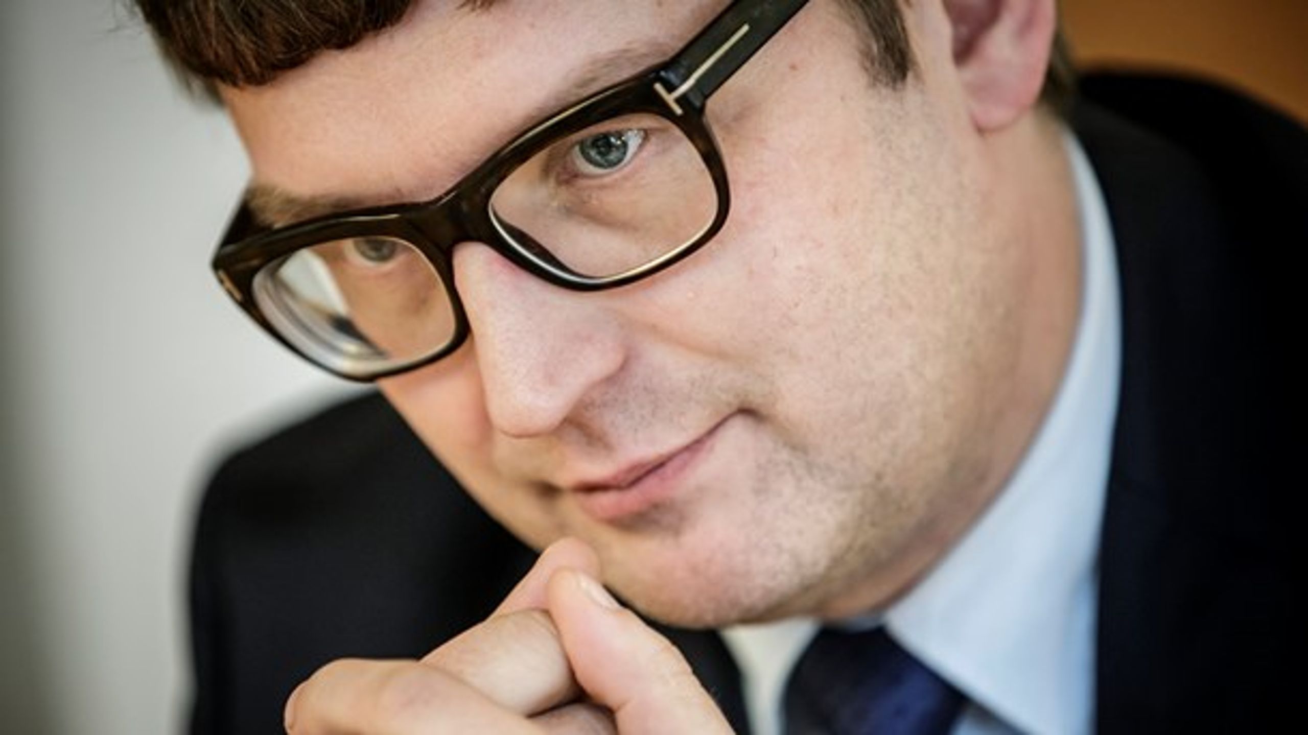 Ferielovsudvalget har i dag afleveret sine anbefalinger til en ny ferielov til beskæftigelsesminister Troels Lund Poulsen (V).&nbsp;