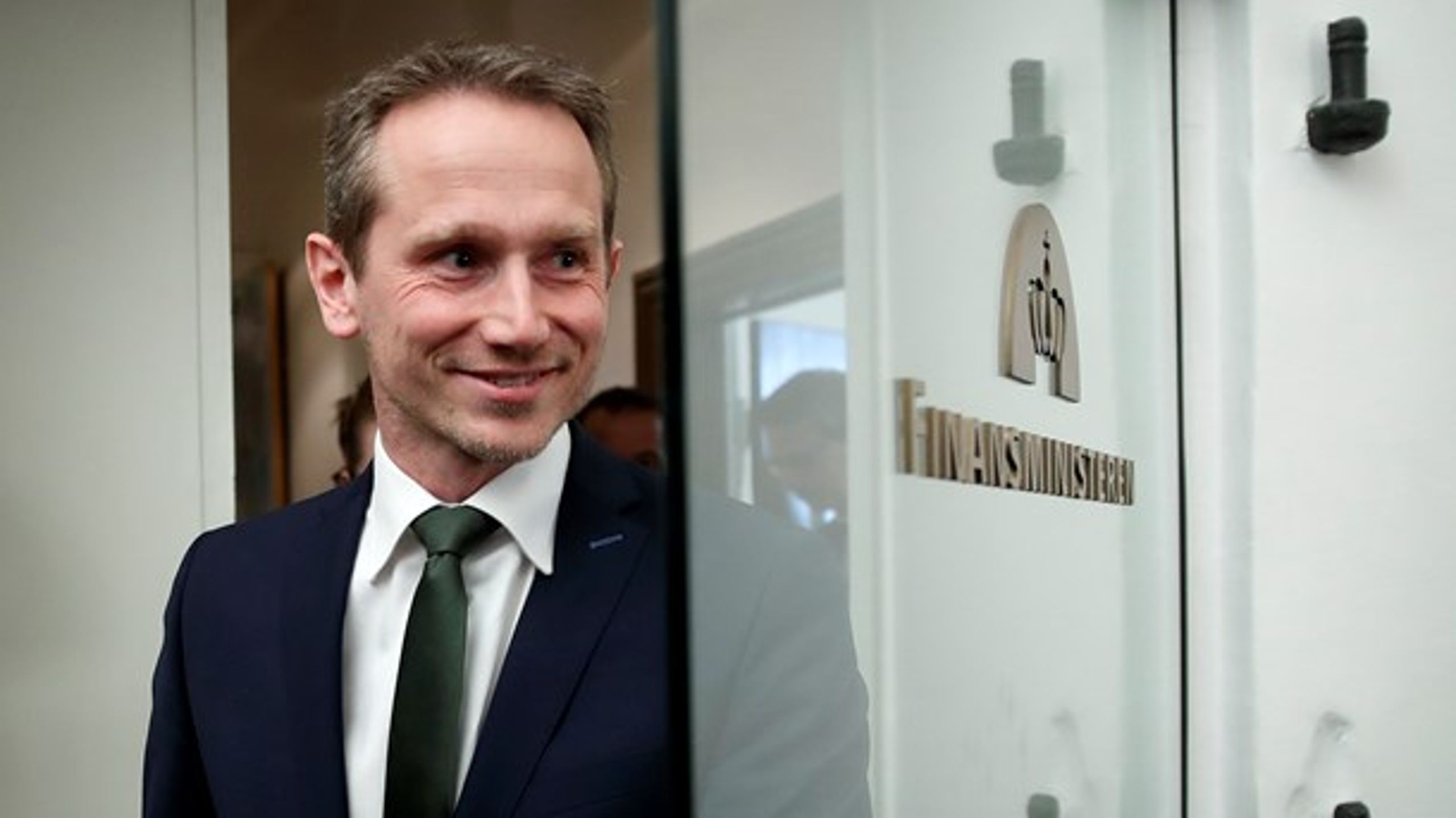 Finansminister Kristian Jensen (V) får sin sag for, hvis han skal imødekomme alle boligordførernes ønsker ved de kommende finanslovsforhandlinger.