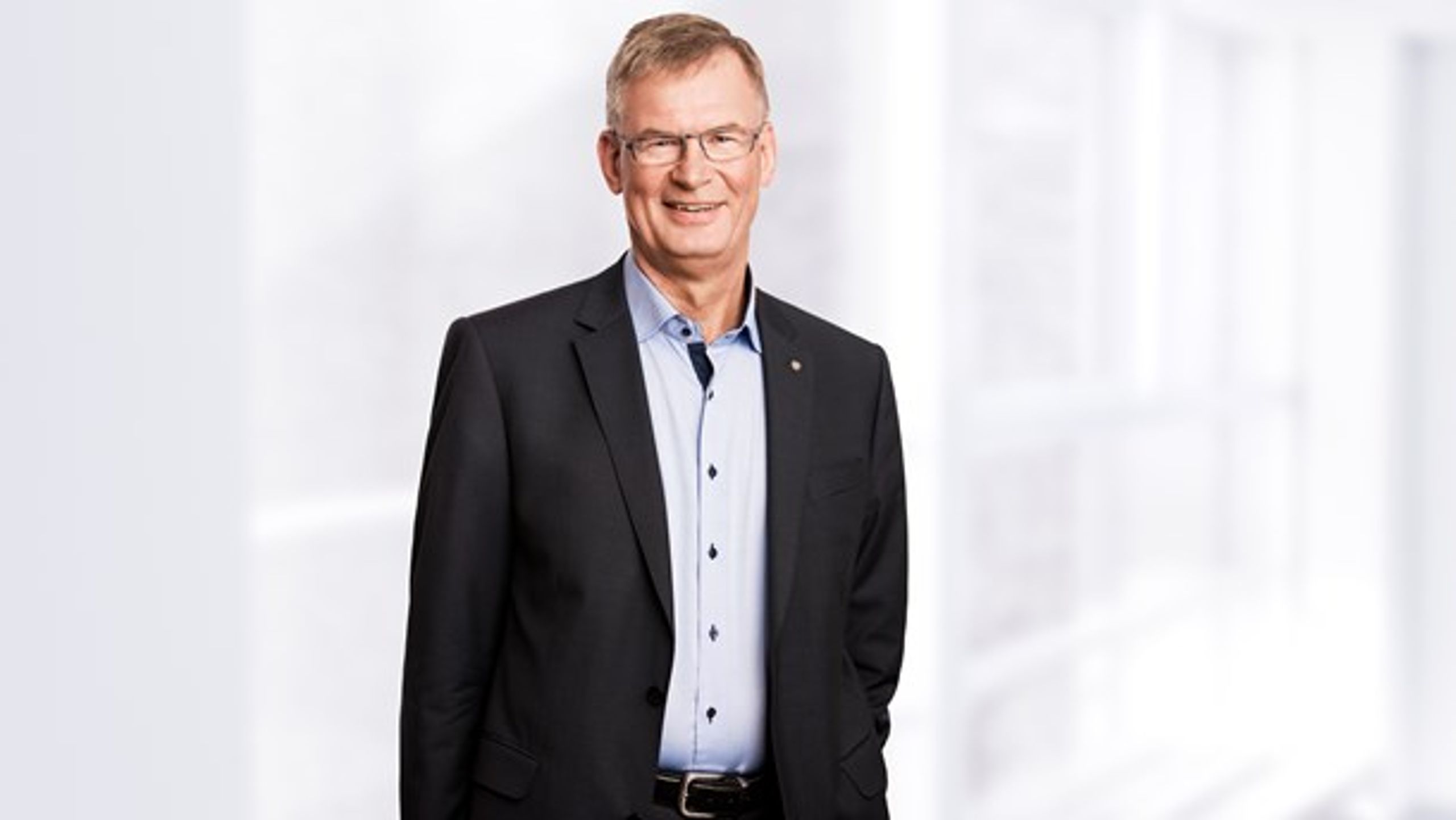 "Vi kan allerede nu se på analyserne, at et af indsatsområderne vil være fokuseret på ledergrupperne i små og mellemstore virksomheder," Peter Gæmelke, formand for Norliv.