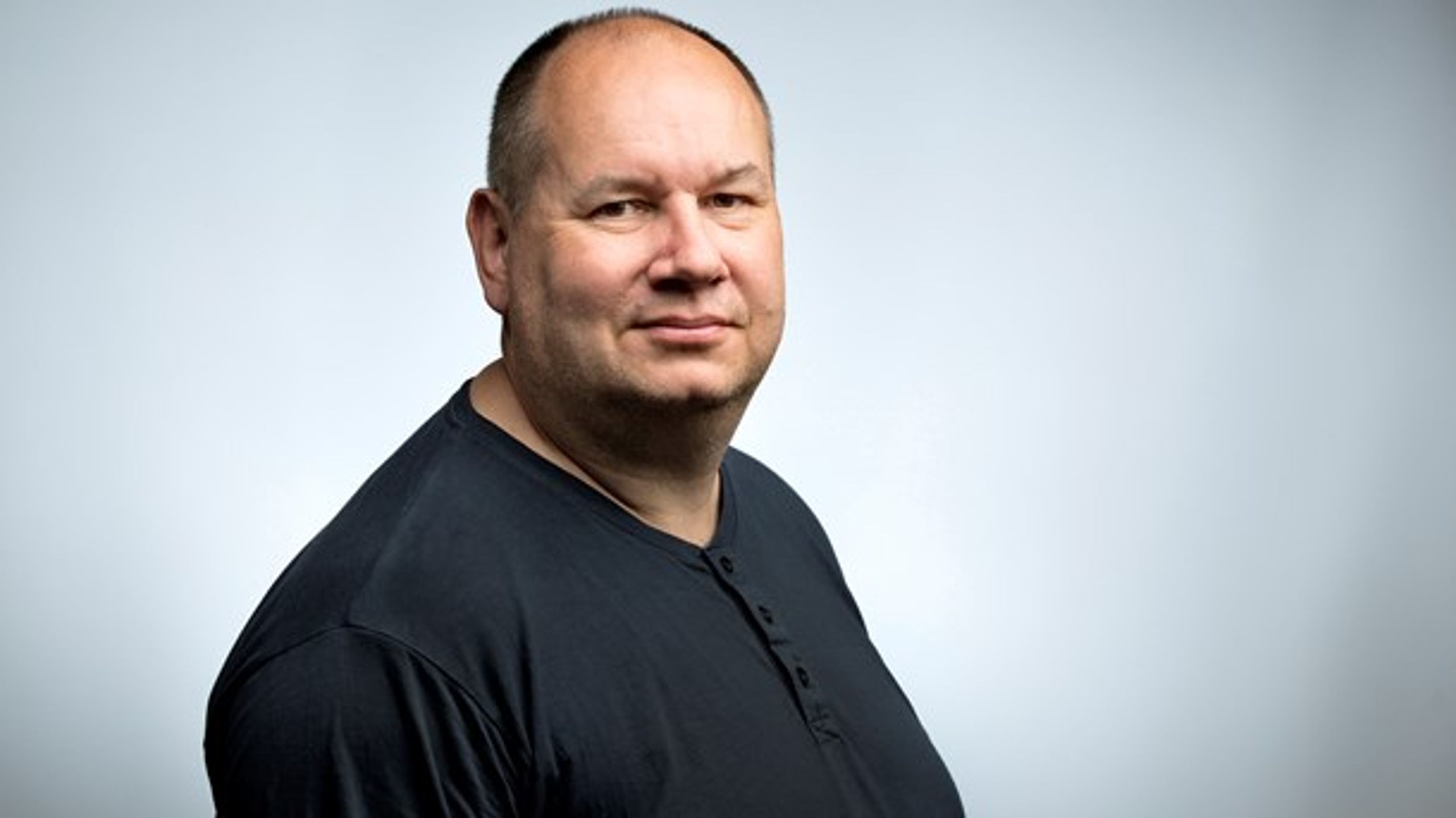 ”De frie skoler skal være ideologisk baserede," siger Uffe Rostrup. "Så kan det godt være, der foregår noget, som nogen ikke bryder sig om. Men det er prisen, vi betaler for vores skolesystem, vores demokratiforståelse og vores frihedssyn.”