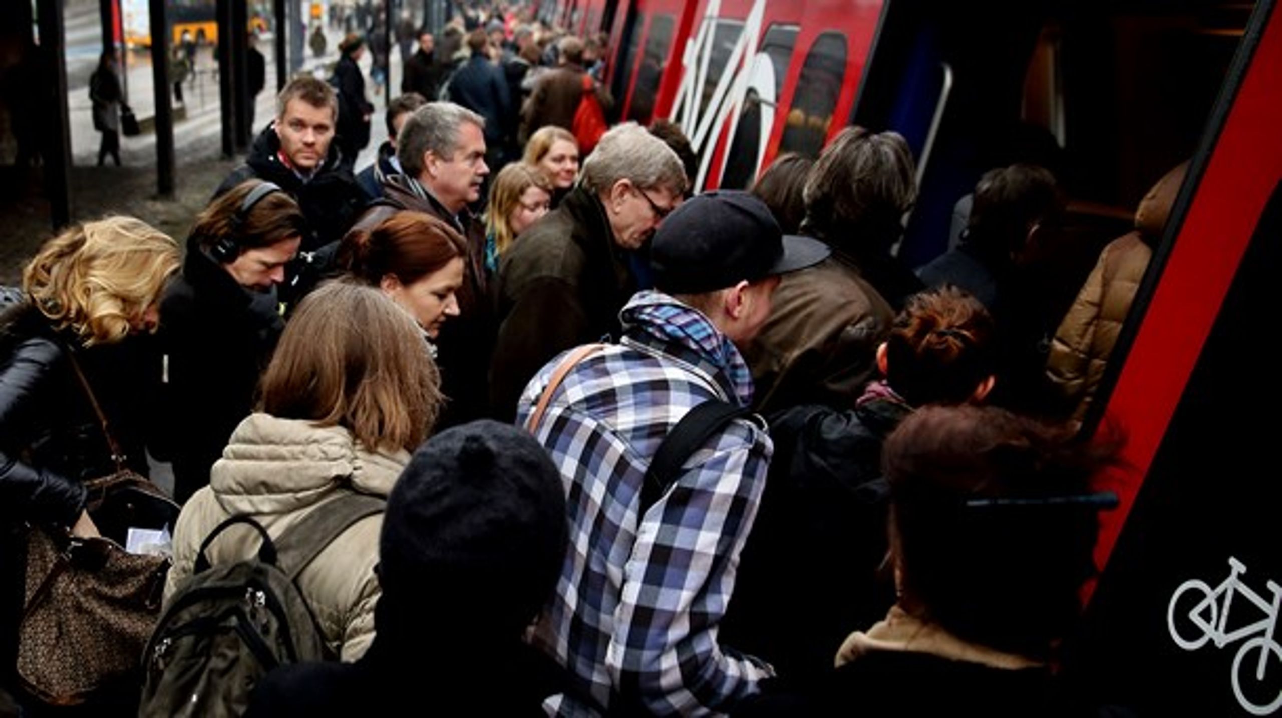 Den politiske kamp om fremtidens DSB vil blive besindet af de mange tusinde mennesker, hvis hverdag er afhængige af stabil togdrift.