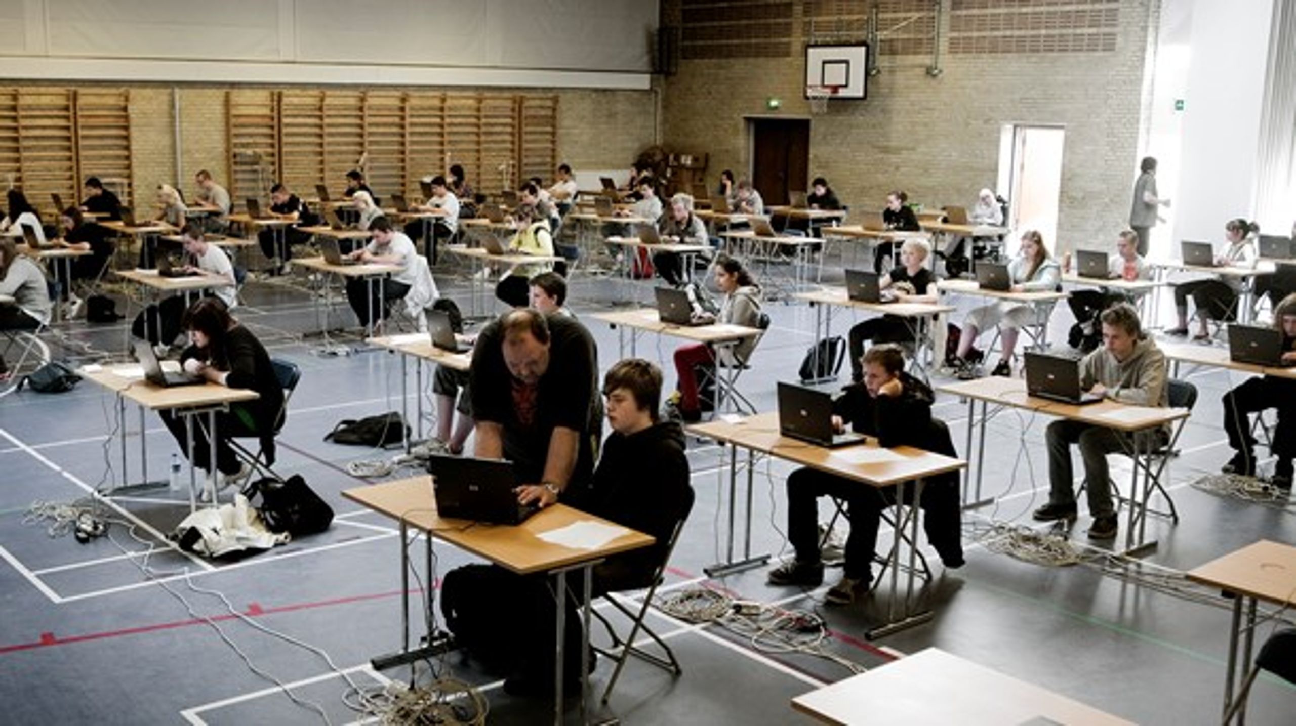 Forældre bruger mediernes ranglister til at sammenligne skoler, men listerne er ubrugelige, skriver professor.