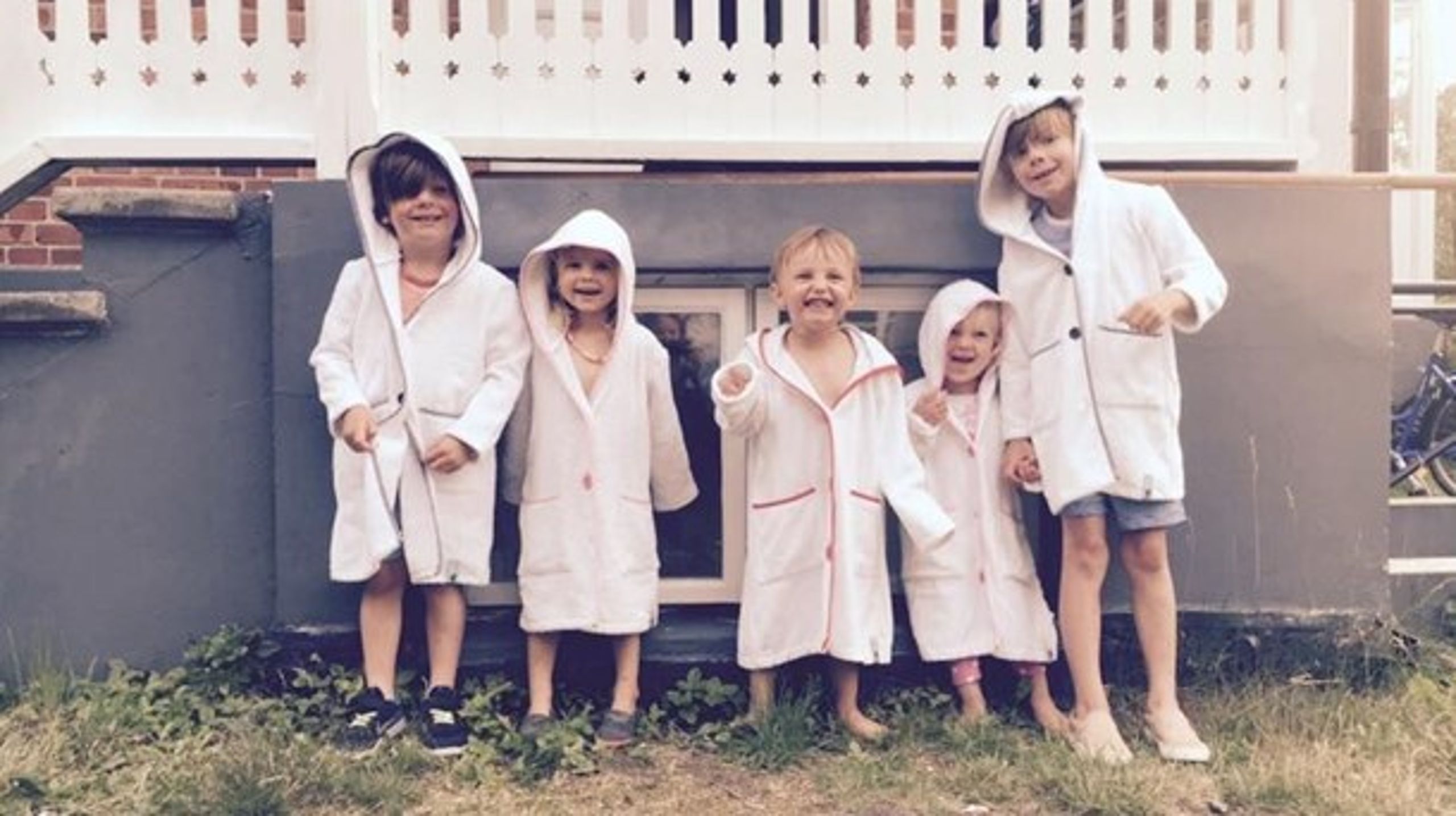 Den socialøkonomiske virksomhed DP Production fremstiller børnetøj i udkantsområder i Letland og hjælper udsatte ledige ind på arbejdsmarkedet.&nbsp;