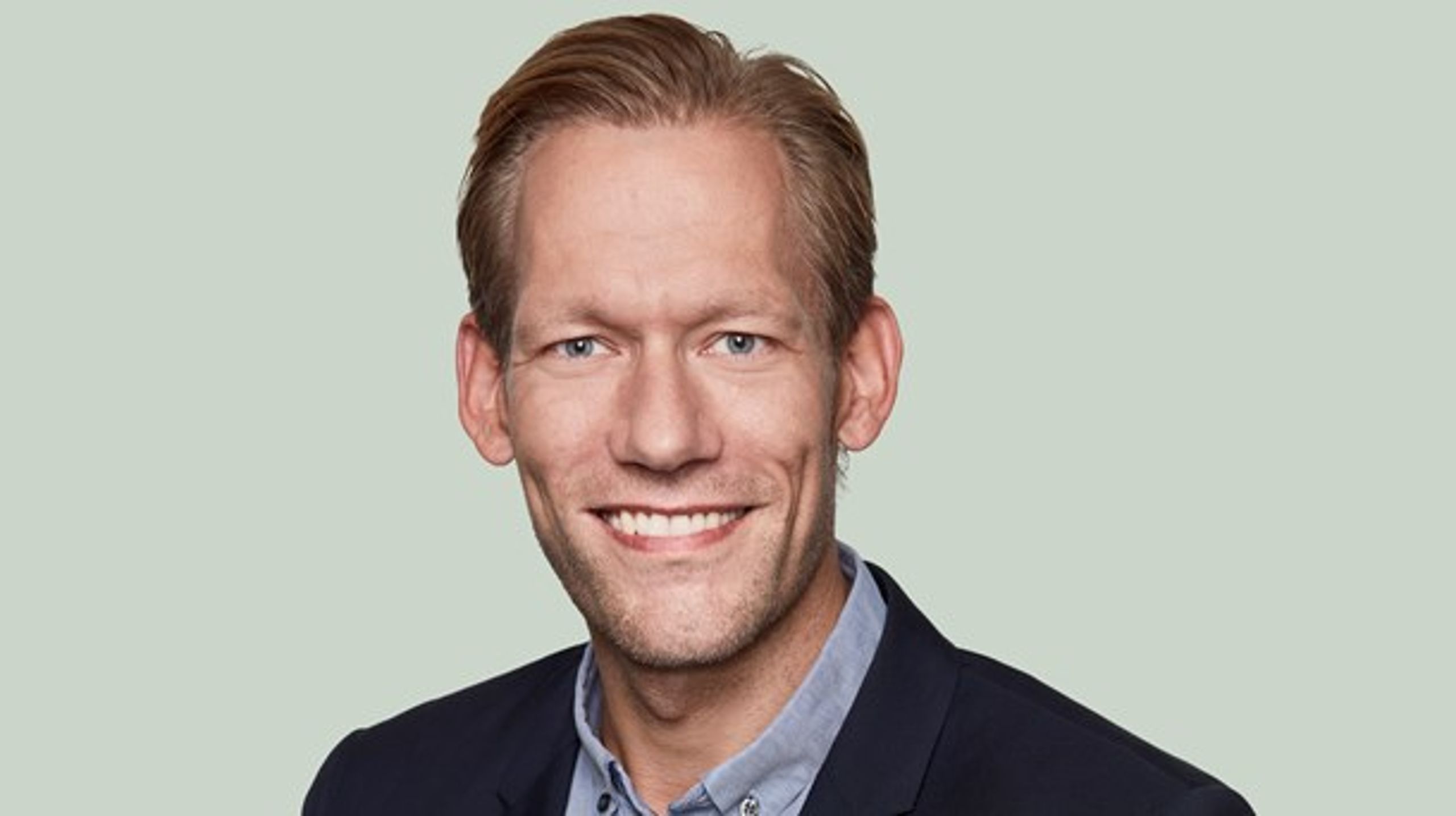 De fleste regnede med, at Heino Knudsen (S) sad sikkert i stolen som regionsrådsformand i Region Sjælland med et bredt flertal bag sig. Men nu er DF og Enhedslisten uenige om blandt andet halalkød på sygehusene,&nbsp;information på arabisk og en motorvej til Kalundborg.