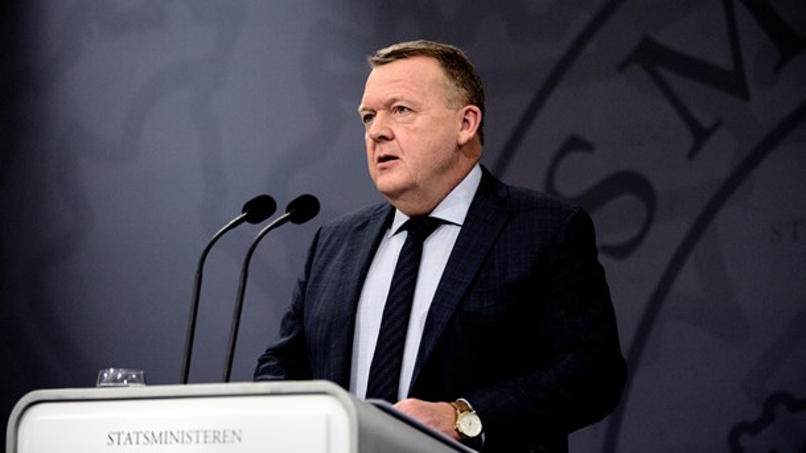"Regeringen vil meget gerne drøfte udlændingepolitik med Dansk Folkeparti, men det skal være på udlændingepolitikkens egne områder," lyder det fra Lars Løkke Rasmussen.