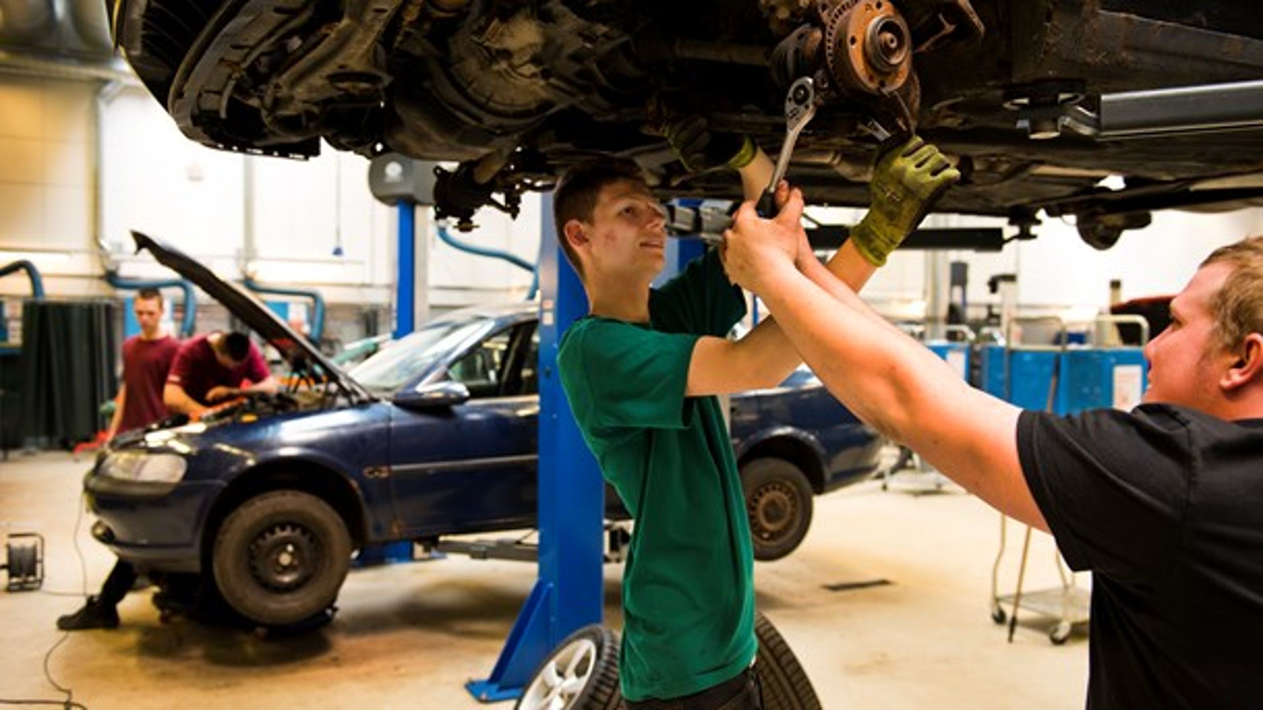 "Vi ved, at lærerne har størst kendskab til gymnasierne, og det smitter naturligvis af på både undervisning og deres drøftelser med eleverne om de forskellige ungdomsuddannelser," skriver Jannik Bay og Ejner K. Holst.