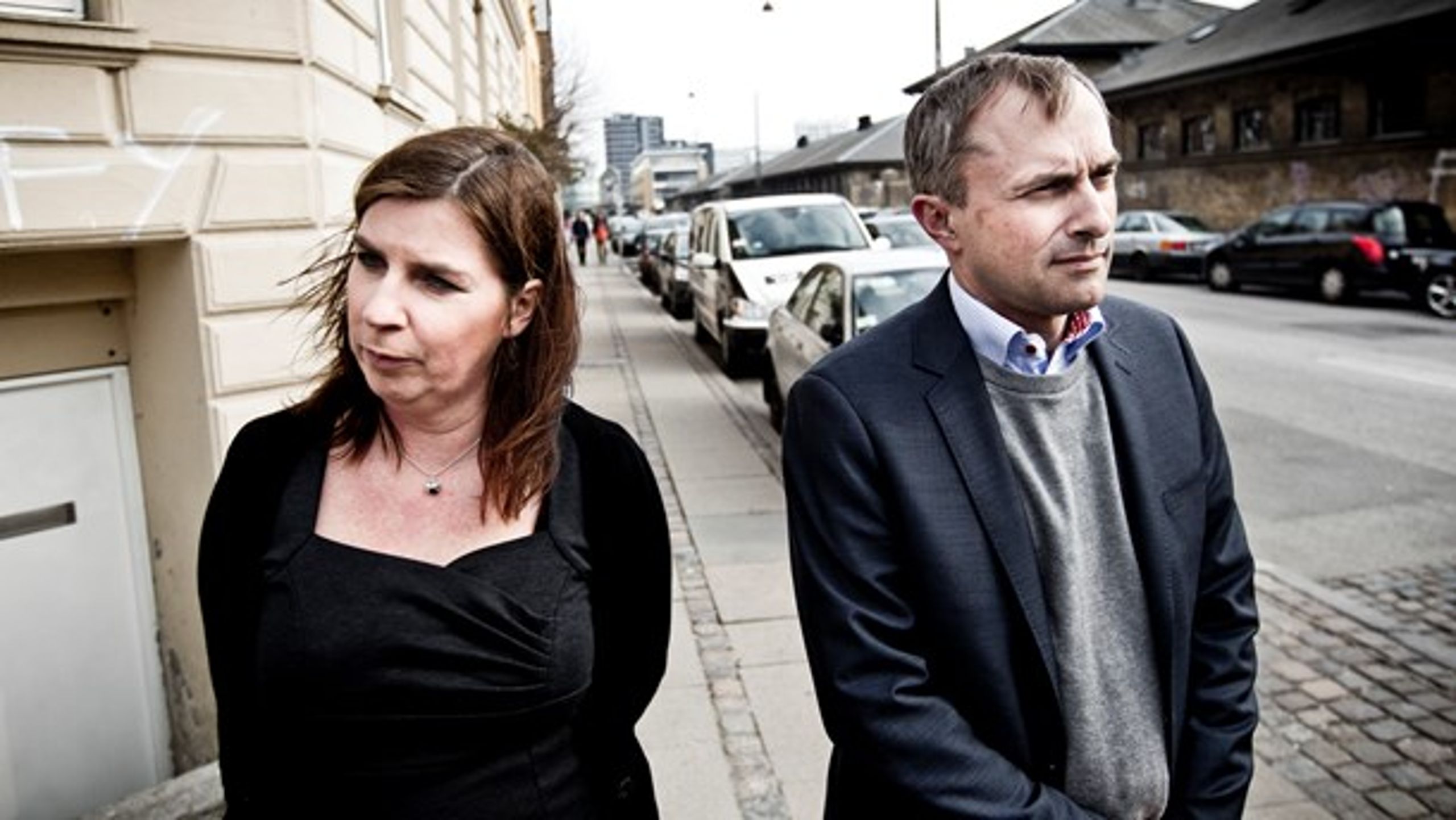 Skole og Forældres formand Mette With Hagensen under lærerkonflikten i 2013. Her inviterede hun KL's chefforhandler Michael Ziegler (th) og DLF-formand Anders Bondo på dialogkaffe. Til november udløber hendes formandsperiode.