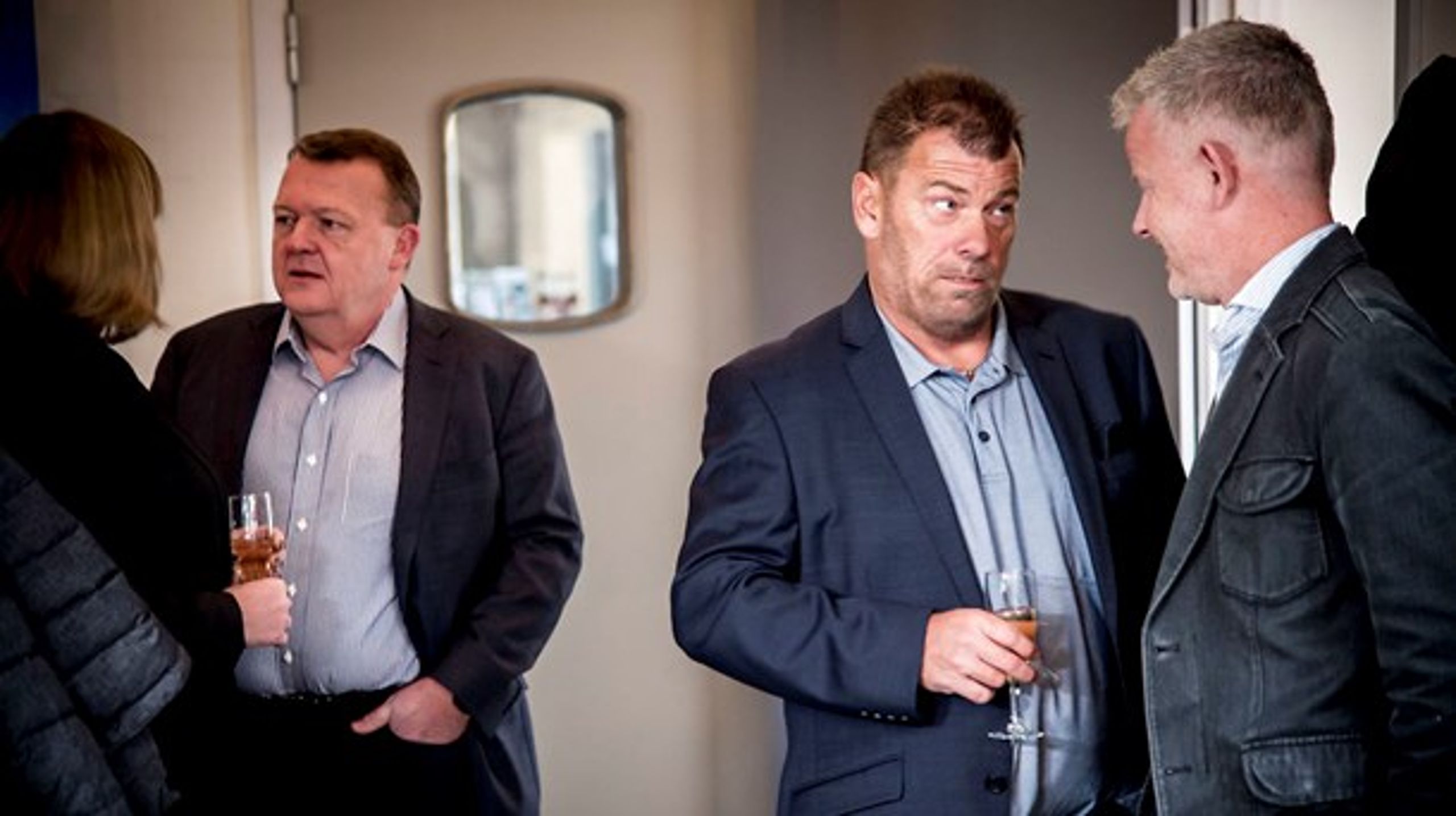 Sagen om statminister Lars Løkke Rasmussens (V) forhold til kvotekongen John-Anker Hametner Larsen har taget fokus fra Løkkefondens gode arbejde, siger bestyrelsesmedlem.