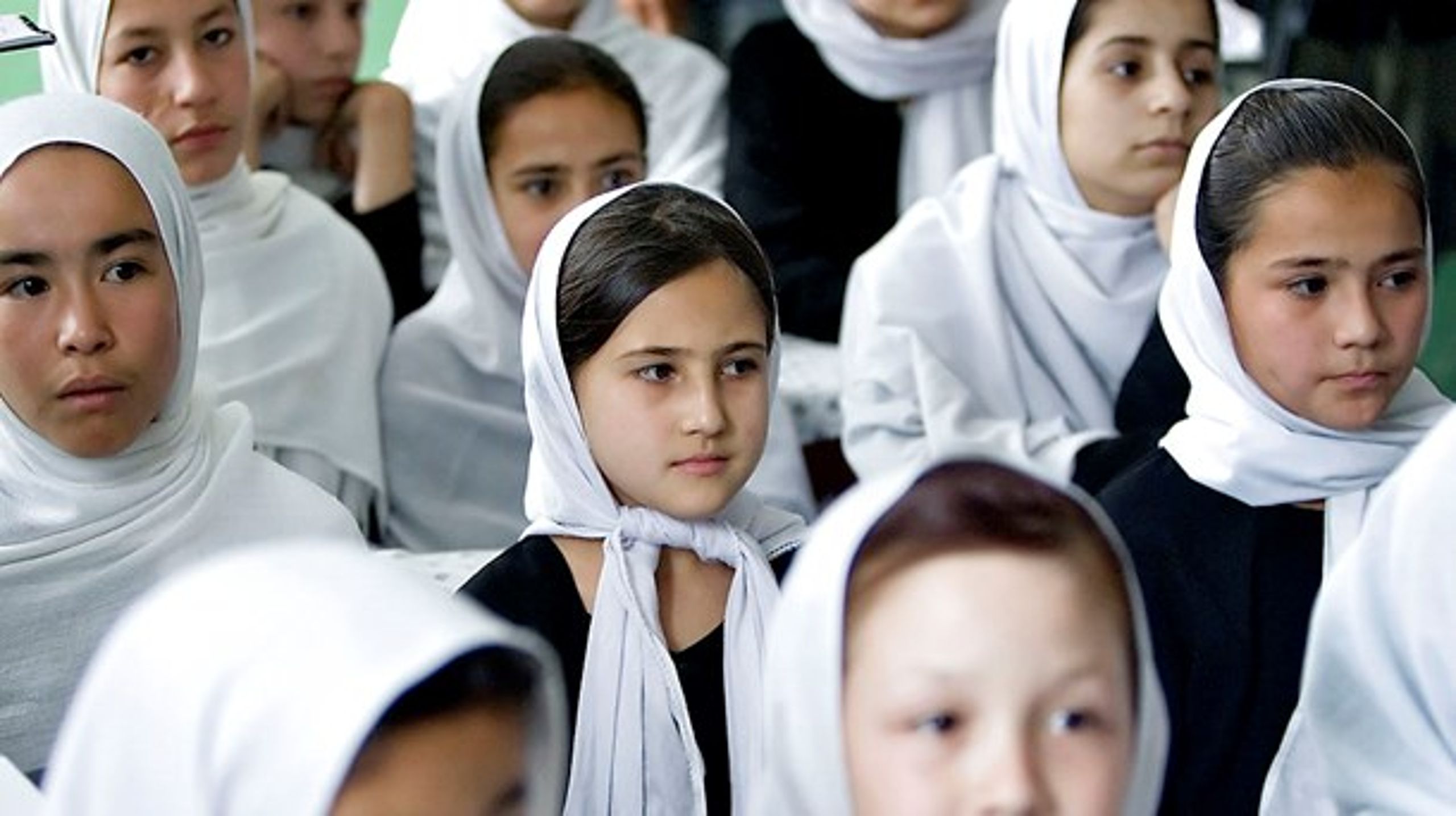 Det er piger som disse på en pigeskole i Afghanistan, der skal have forbilleder og inspiration til at gå tech-vejen, mener rådgiver&nbsp;Marianne Haahr.
