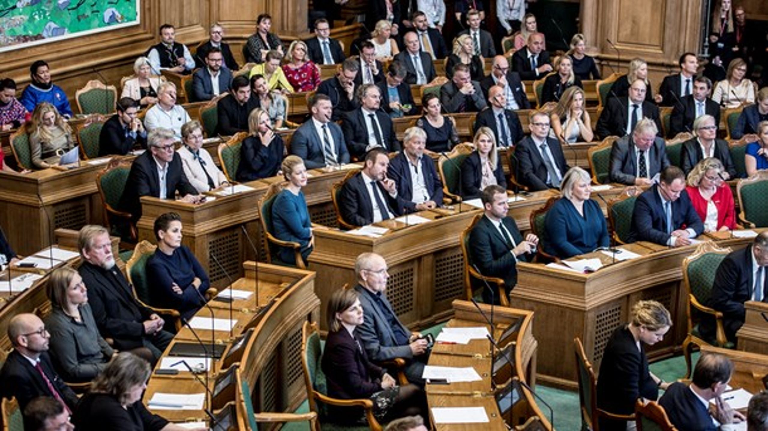 Det er principielt meget problematisk, at regeringspartierne gerne vil have Ombudsmanden og Rigsrevisionen flyttet ud, skriver Pernille Boye Koch.