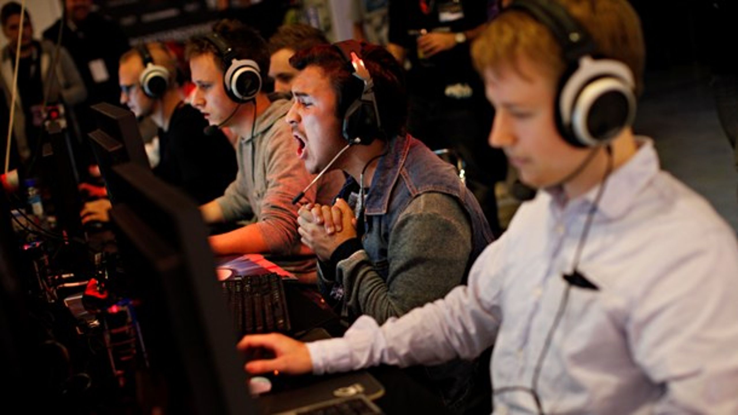 "Jeg kan forestille mig, at DR fremover bliver medejere og medafsendere af de store e-sportevents, som på rekordtid har skabt de højeste seertal på kanalen DR3," skriver&nbsp;Jan Neiiendam.