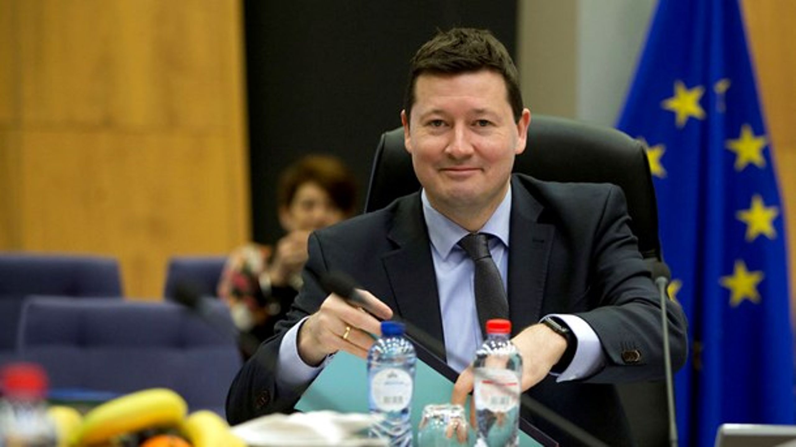 "Mørkets fyrste" er bare ét af de tilnavne, som EU-Kommissionens nye generalsekretær, Martin Selmayr, er blevet udstyret med i sin karriere som kommissionsformandens højre hånd. "Darth Vader", "Rasputin" og "monsteret" er nogle af de andre.