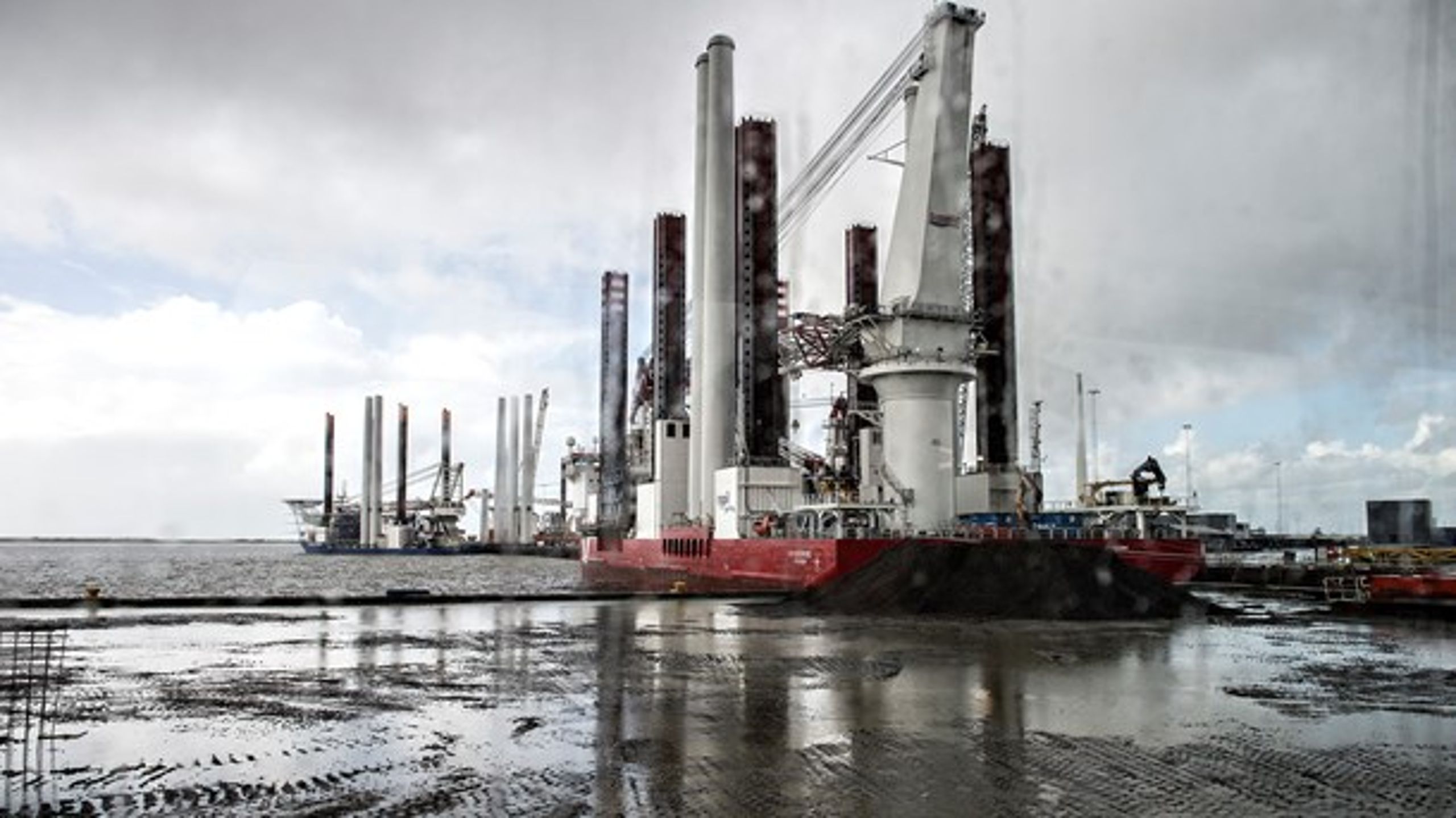 I Esbjerg må man se langt efter en&nbsp;udstrakt hånd fra regeringen, hvis det udspil, regeringen i øjeblikket arbejder på, bliver til virkelighed, skriver Kim Ruberg.