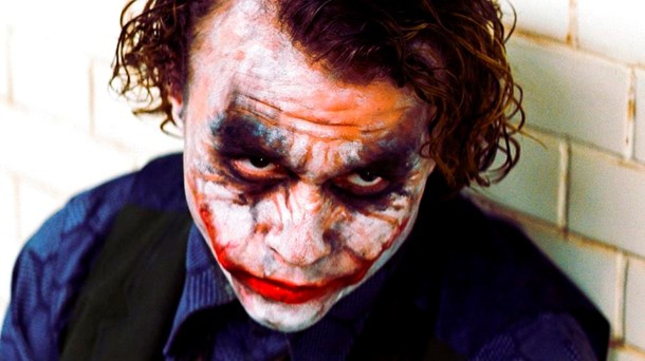 "Some men just want to watch the world burn," sådan bliver&nbsp;Jokeren i Batman-filmen The Dark Knight beskrevet, og det er den samme motivation, som ligger til grund for den gruppe af danskere, der deler falske nyheder mod bedre vidende og med politiske motiver, mener professor Michael Bang Petersen ved Aarhus Universitet.