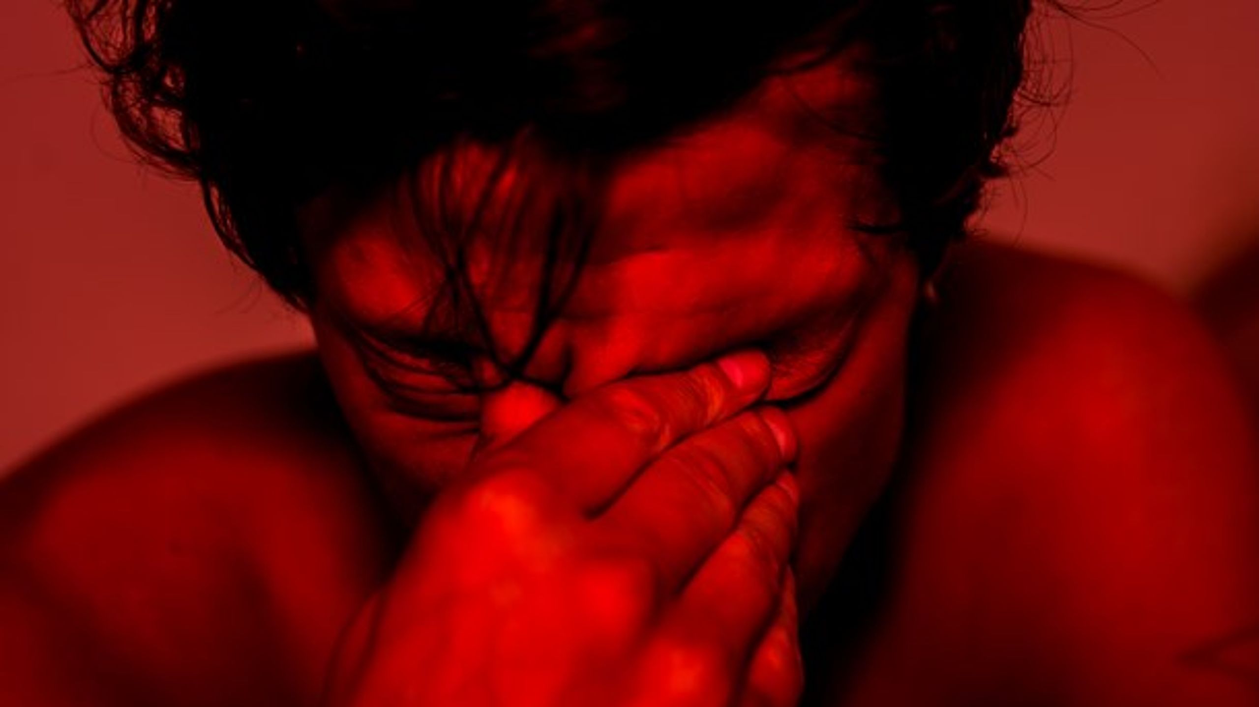 Det kan ikke være op til den enkeltes privatøkonomi, om han eller hun kan få behandling af sin stress, skriver Marianne Vind fra HK/Privat.