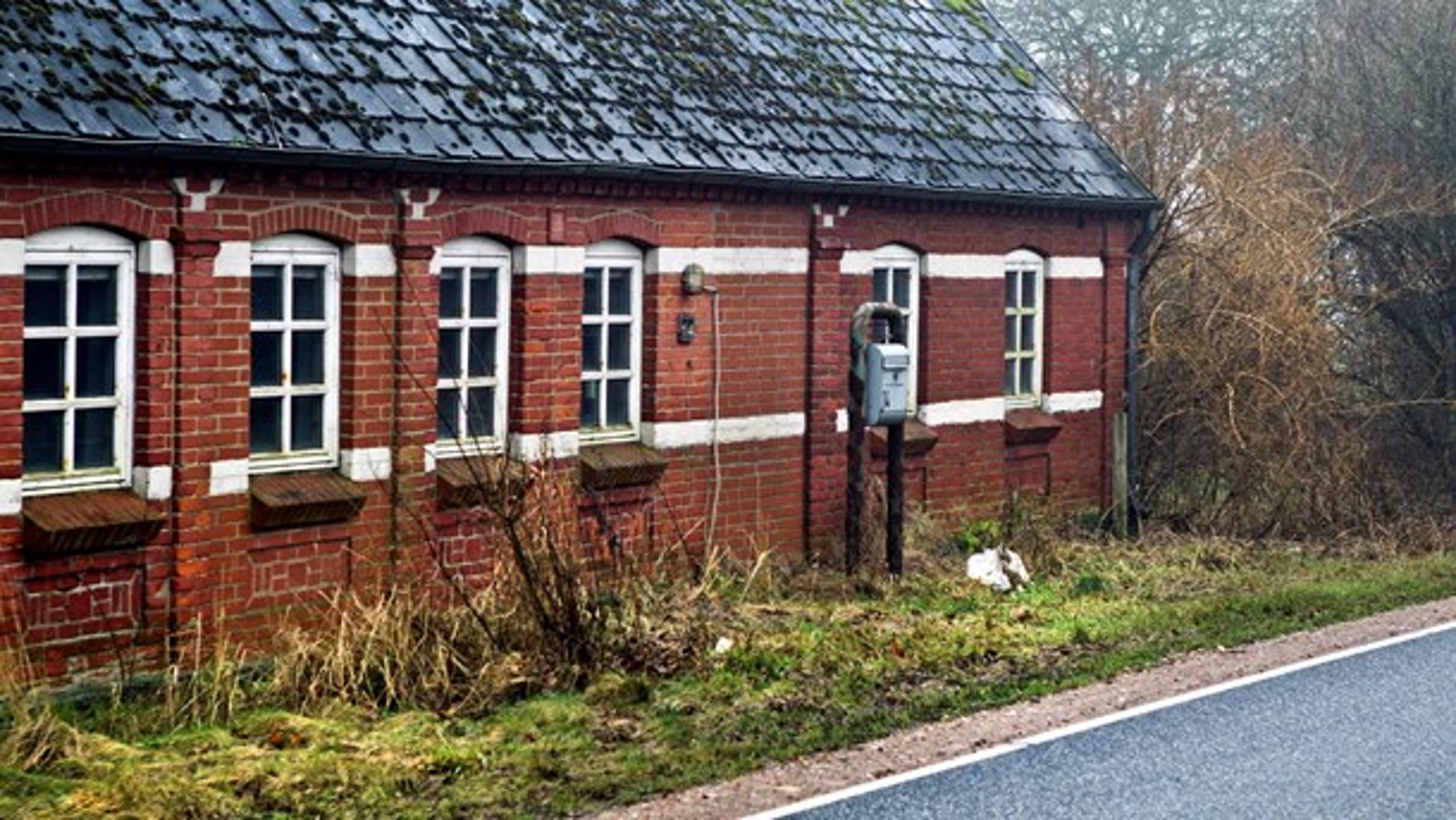 Der&nbsp;bør sættes 330 mio. kr. om året af til&nbsp;opkøb, nedrivning af huse og medfinansiering af initiativer, der inddrager jordkøb og -salg i landdistrikterne, skriver Laila Kildesgaard fra KL.