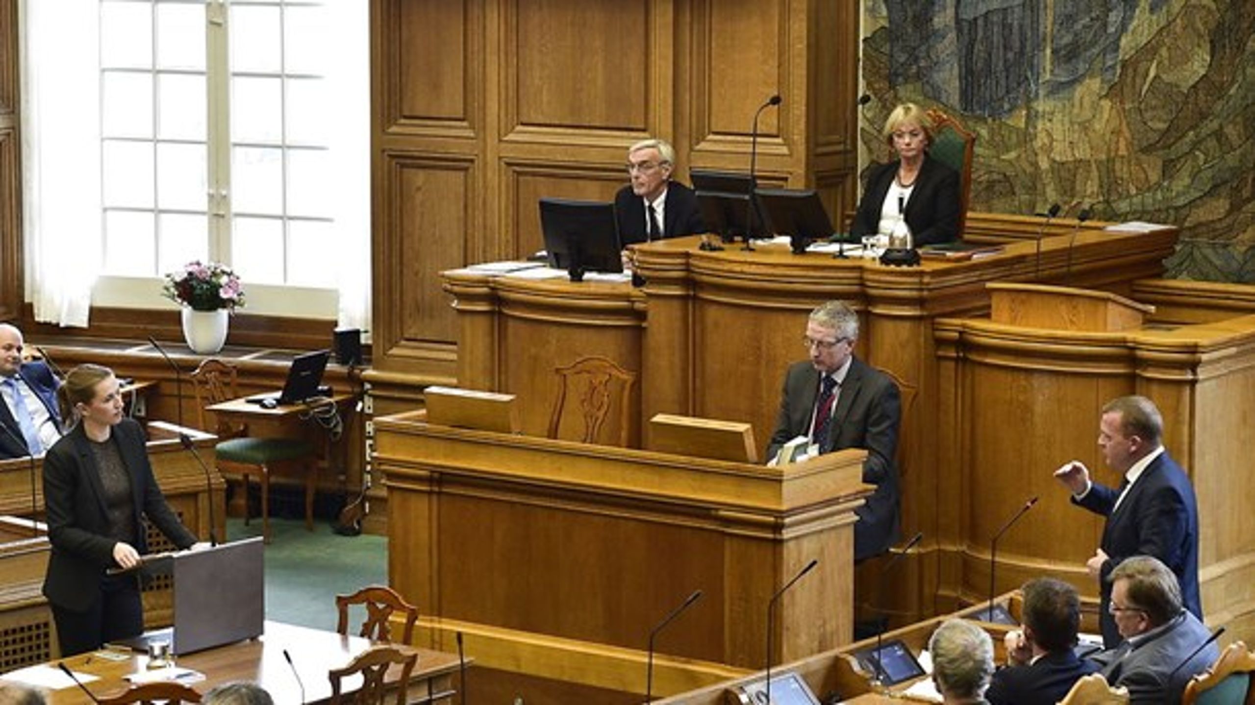 Mette Frederiksen (S) og Lars Løkke Rasmussen (V) har flere gange krydset klinger. Det kommer de til igen i onsdagens afslutningsdebat i Folketinget.<br>