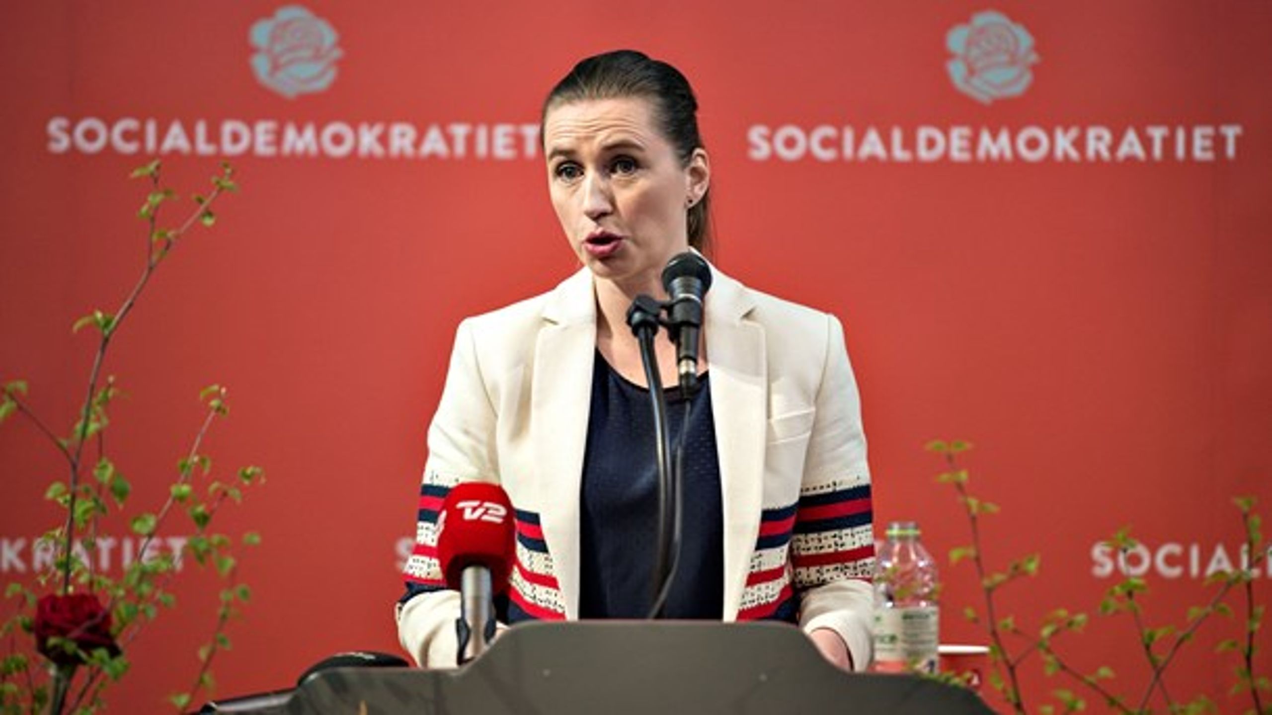 Mette Frederiksen (S) vil give elever på de såkaldte fordelsuddannelser en bonus på 50.000 kroner, når de gennemfører uddannelsen.&nbsp;