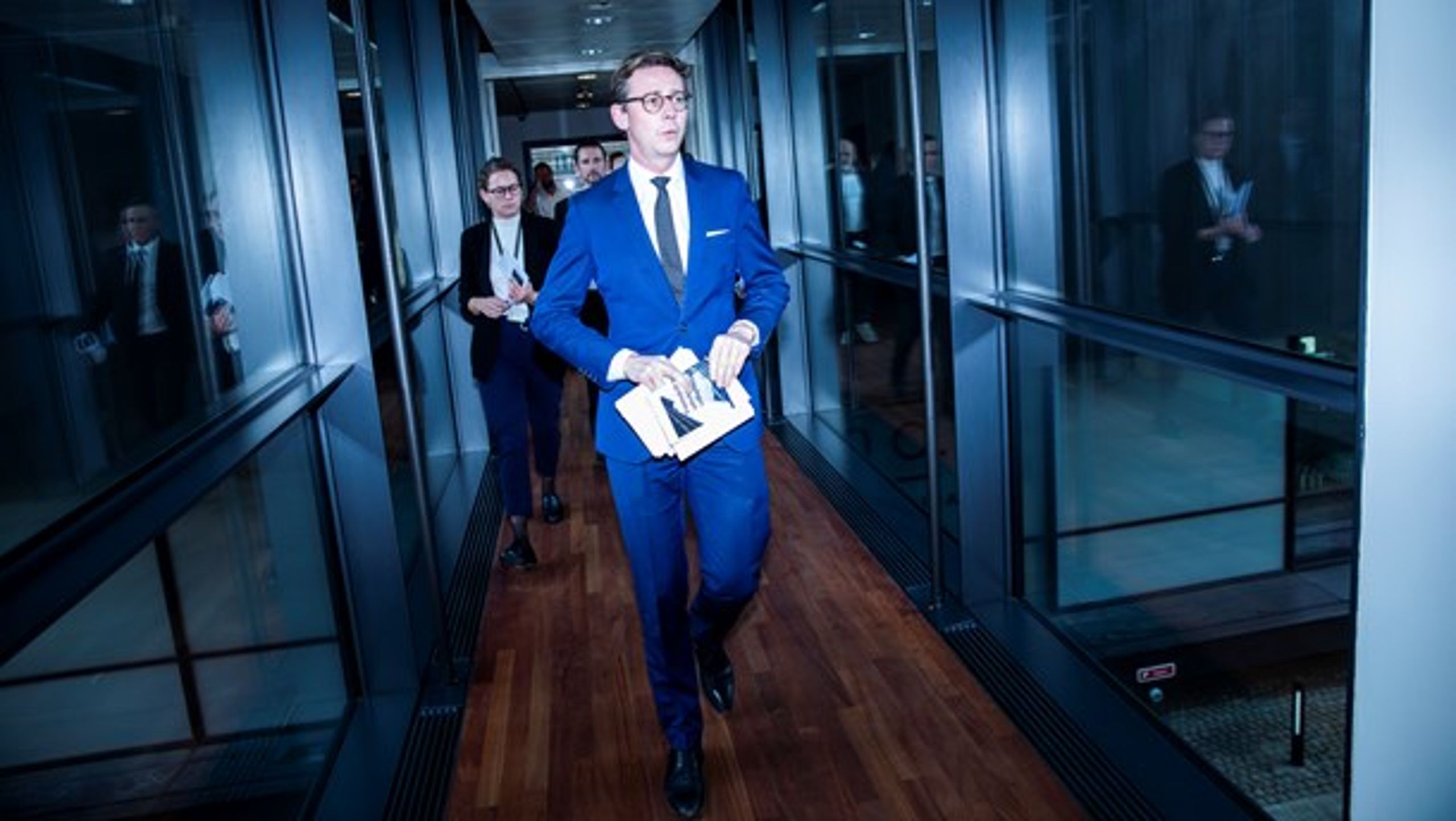 Skatteminister Karsten Lauritzen vil have de 12,7 milliarder tilbage i statskassen.&nbsp;