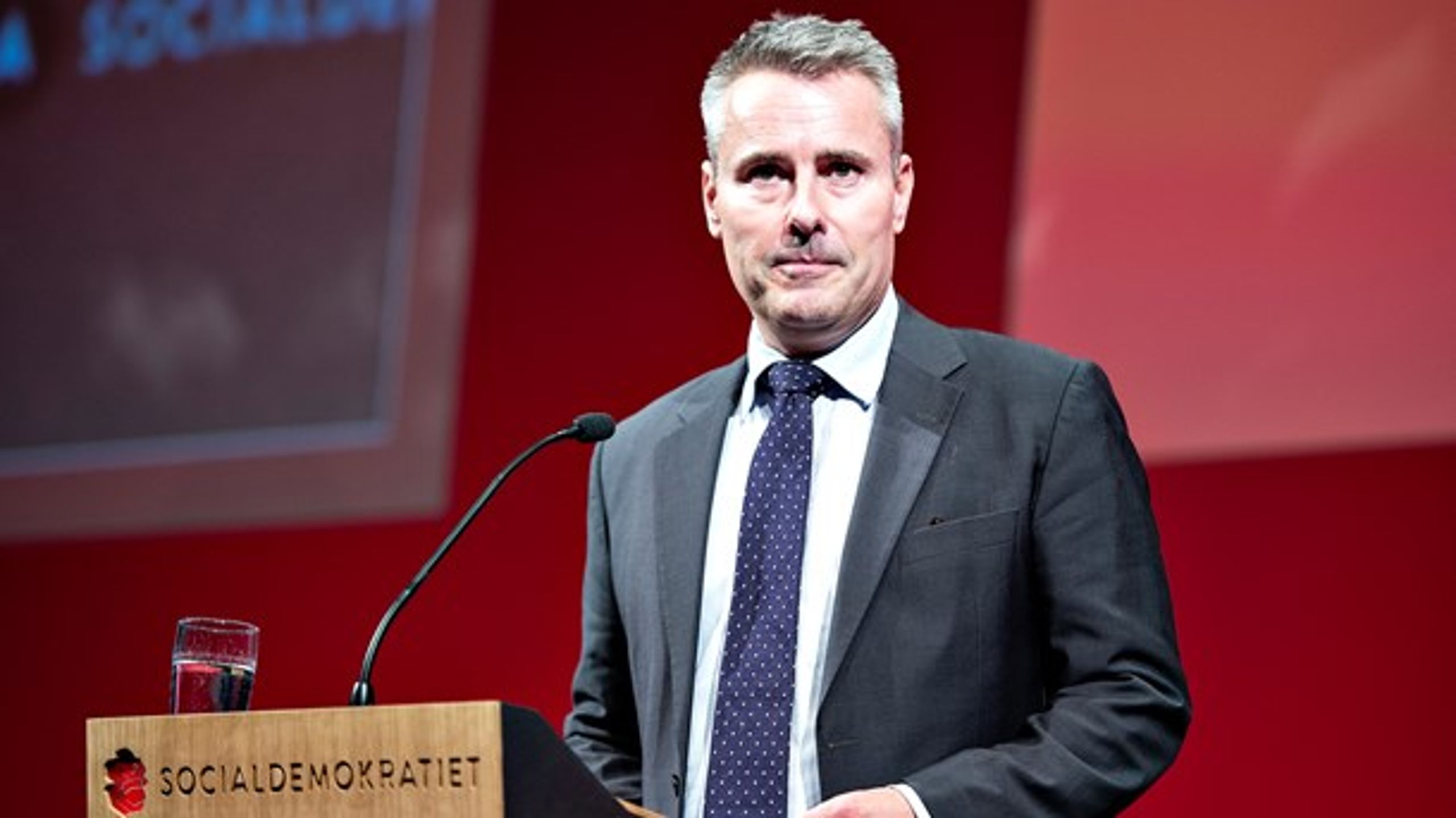 "Nu er det vores opgave at rode os ud igen, så vi får herredømmet tilbage," sagde Henrik Sass Larsen.