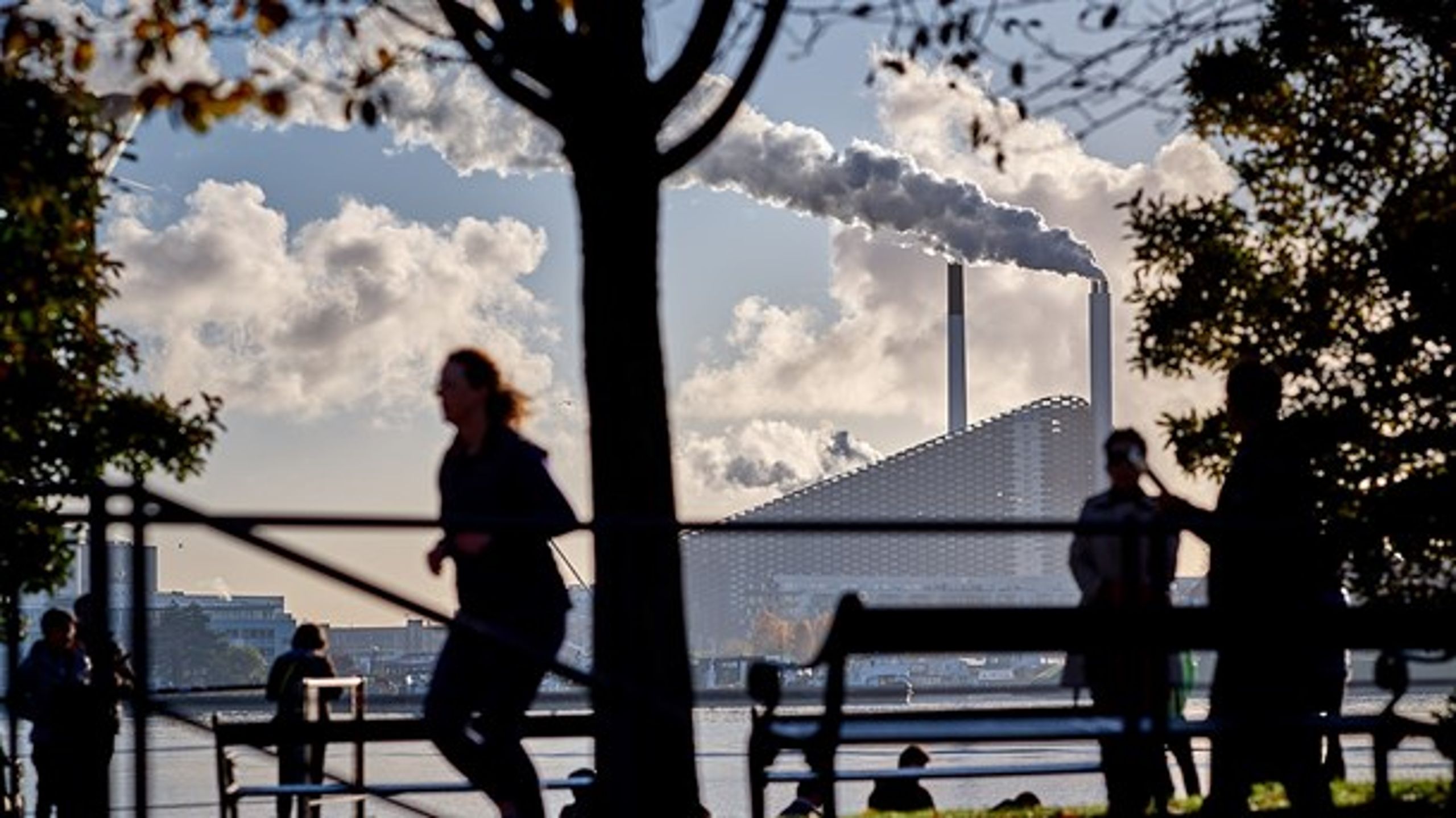 Jacob Hartvig Simonsen ser&nbsp;tre hovedproblemer, der skal løses, hvis mere plast skal genanvendes i stedet for at ende med at blive brugt som brændsel.