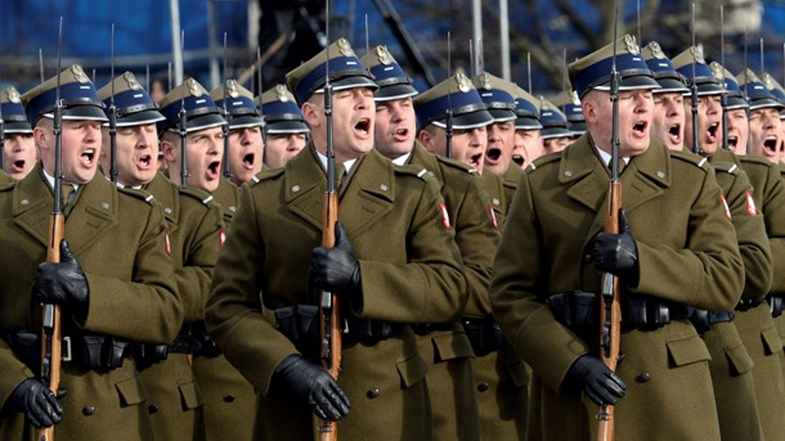 Soldater til Polens uafhængighedsdag, 2017. Polakkerne og ungarerne har&nbsp;ualmindeligt travlt med at indskrænke de frihedsrettigheder, som jerntæppets fald førte med sig<span>, skriver Lisbeth Knudsen og Kasper Sand Kjær.<br></span>
