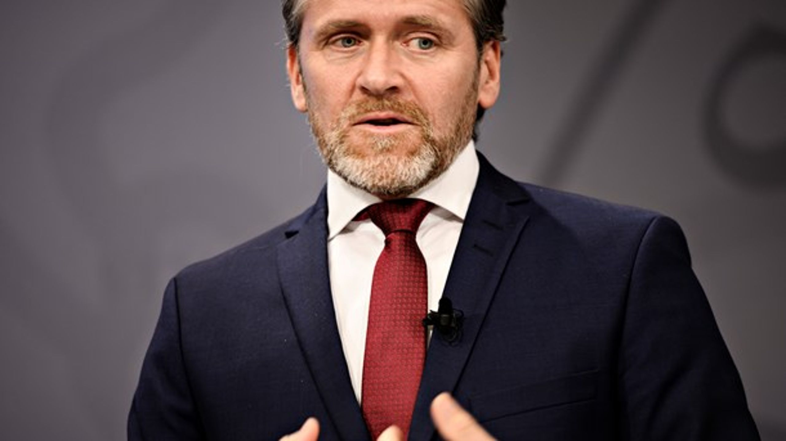 ”Den store
mastermind bag det her, det er klart Rusland," sagde Anders Samuelsen 
(LA), da EU's udenrigsministre mandag støttede en ny handlingsplan mod 
desinformation. (Foto: Philip Davali/Ritzau Scanpix)
 <br>