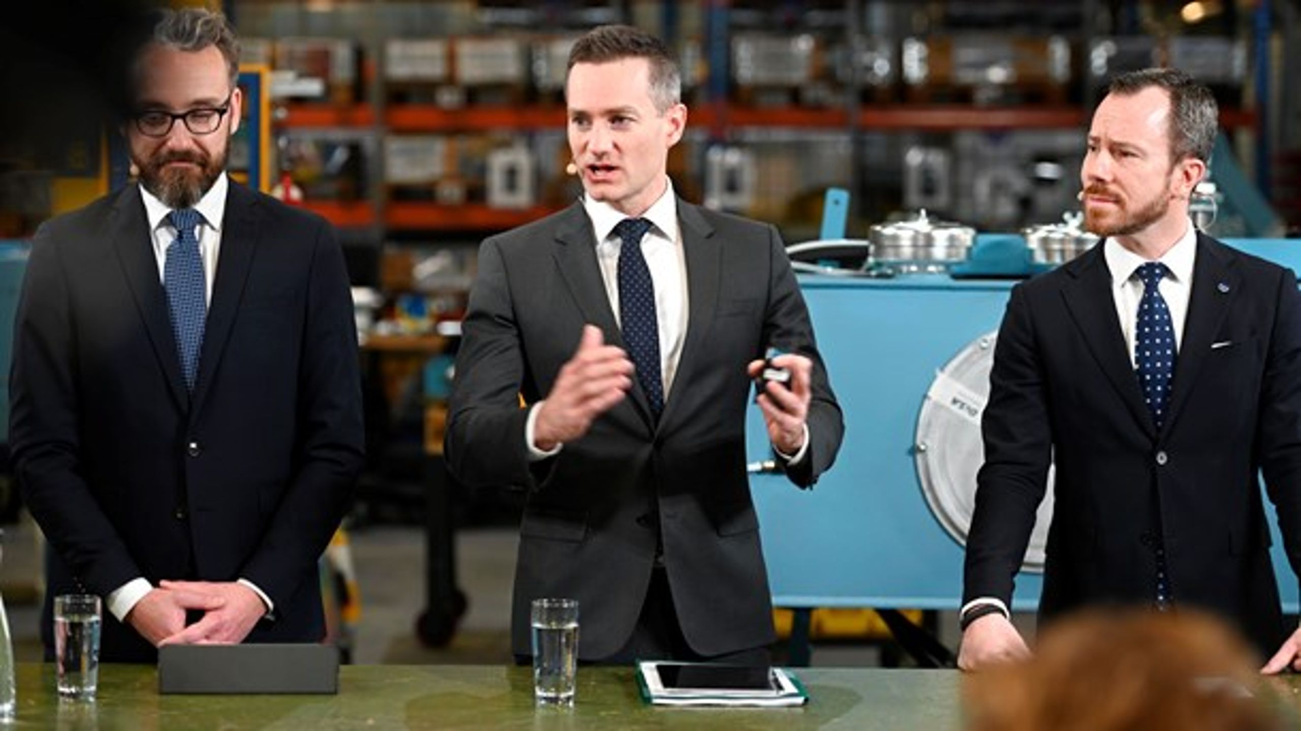 <div>Transport-, bygnings- og boligminister Ole Birk Olesen (LA), erhvervsminister Rasmus Jarlov (K) og miljø- og fødevareminister Jakob Ellemann-Jensen (V) præsenterede udspillet.<br></div>