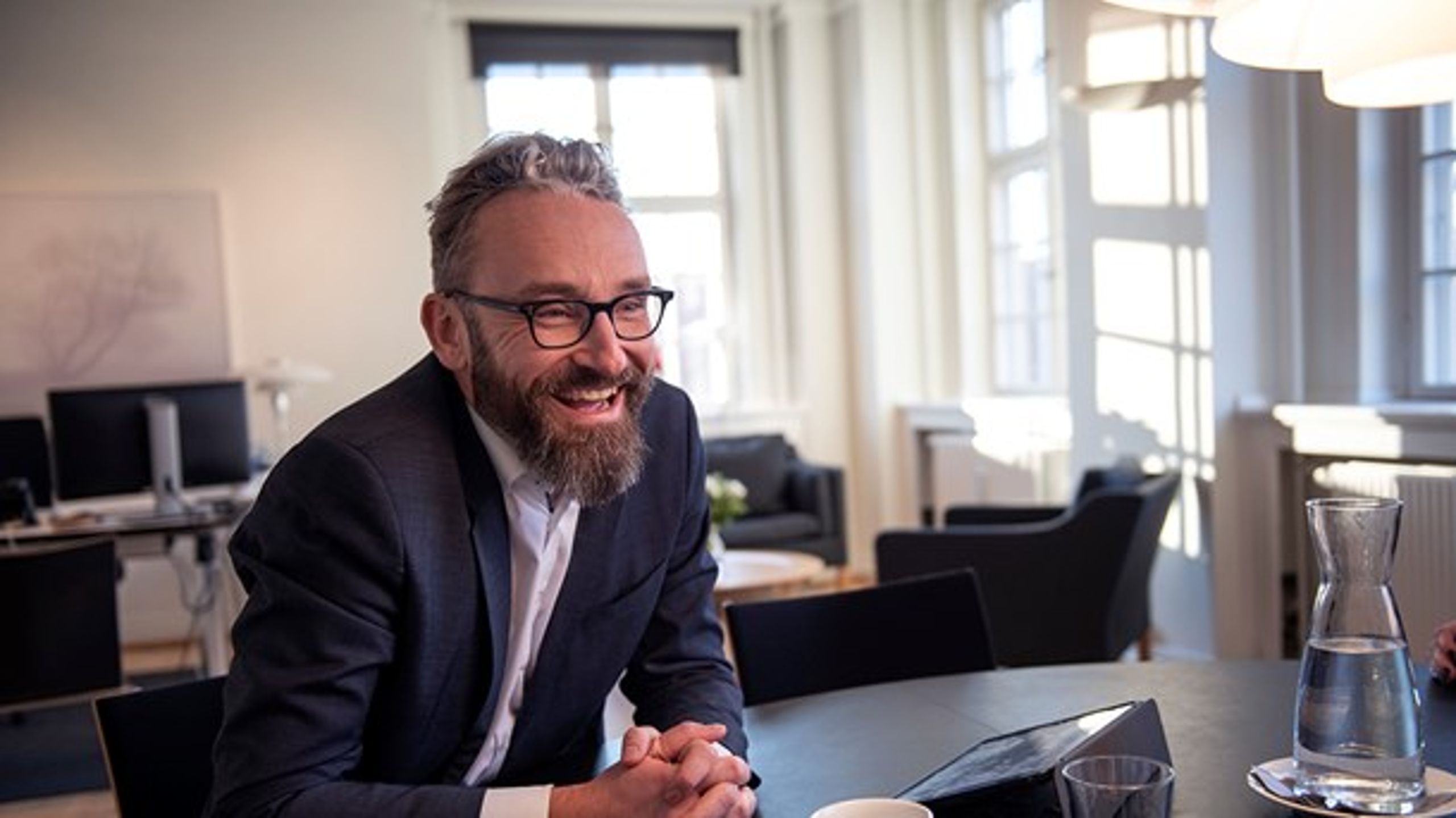 Ole Birk Olesens Transport-, Bygnings- og Boligministerium har indkøbt konsulenter for 421 millioner kroner.<br>