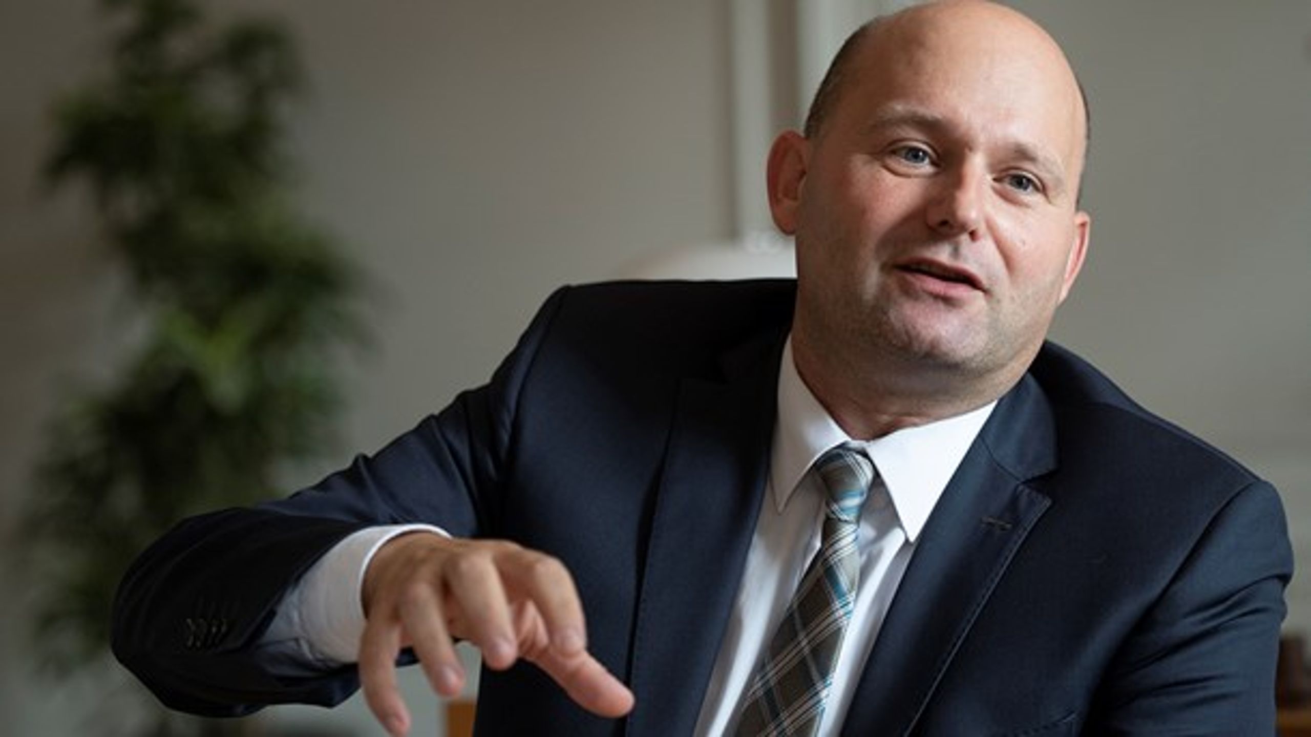 ”Jeg har i lang tid abonneret på holdningen om, at det var bedst at holde ham inde i partiet," siger Søren Pape Poulsen.&nbsp;