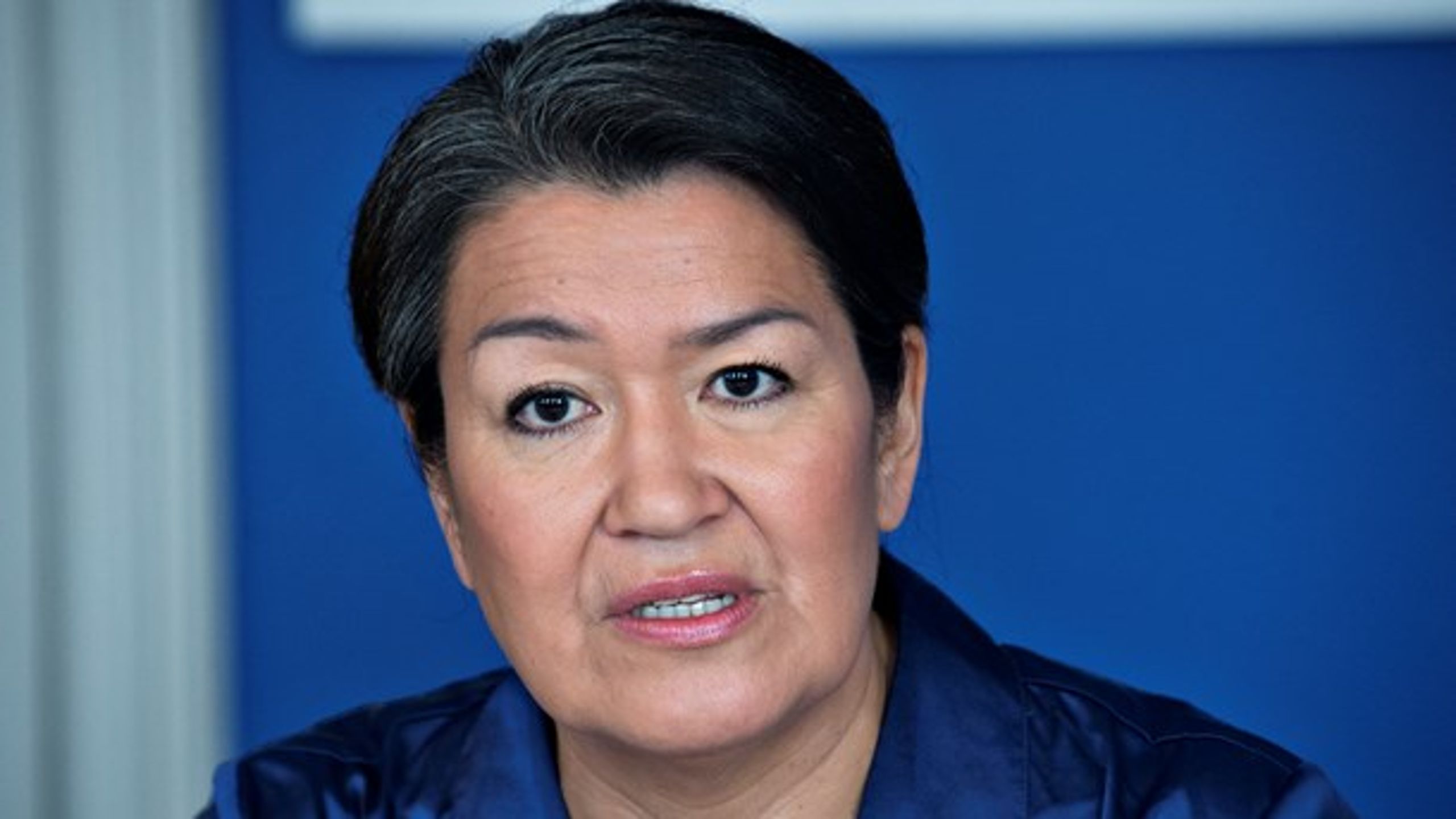Tiderne har skiftet siden Den Kolde Krig, og det må statsministeren erkende, skriver Aleqa Hammond.&nbsp;