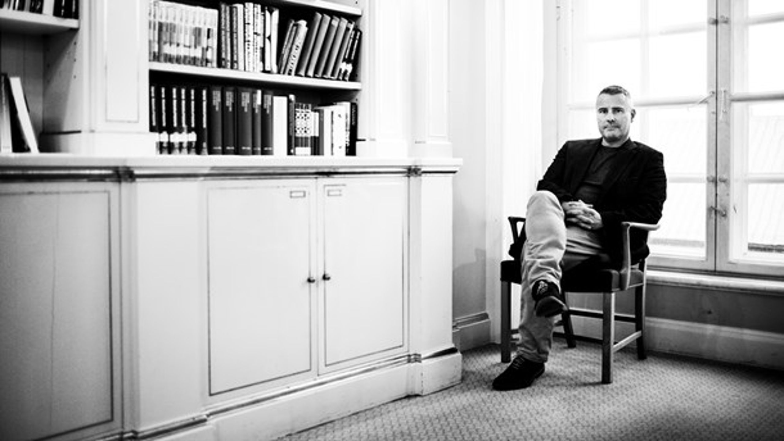 Henrik Sass Larsen afviser at indføre klimaafgifter for at nedbringe borgernes forbrug af eksempelvis kød og flyrejser, som flere af Socialdemokratiets kommende støttepartier ellers ønsker sig.