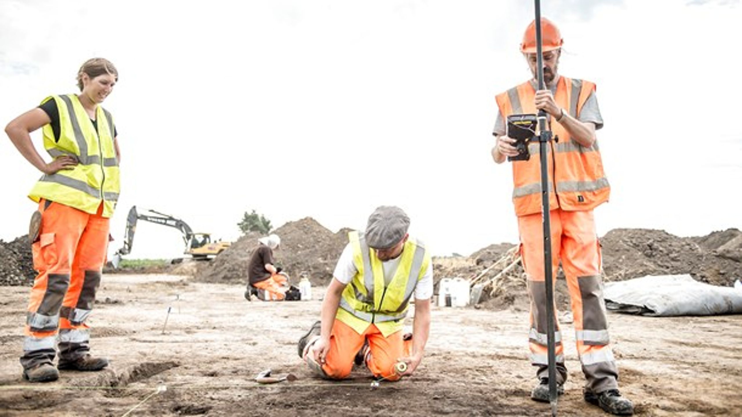Der skal trædes på speederen for byggeriet af Femern-forbindelsen, hvis den bevilligede EU-støtte skal udnyttes. Indtil videre er der kun gennemført arkæologiske udgravninger forud for det store anlægsarbejde.