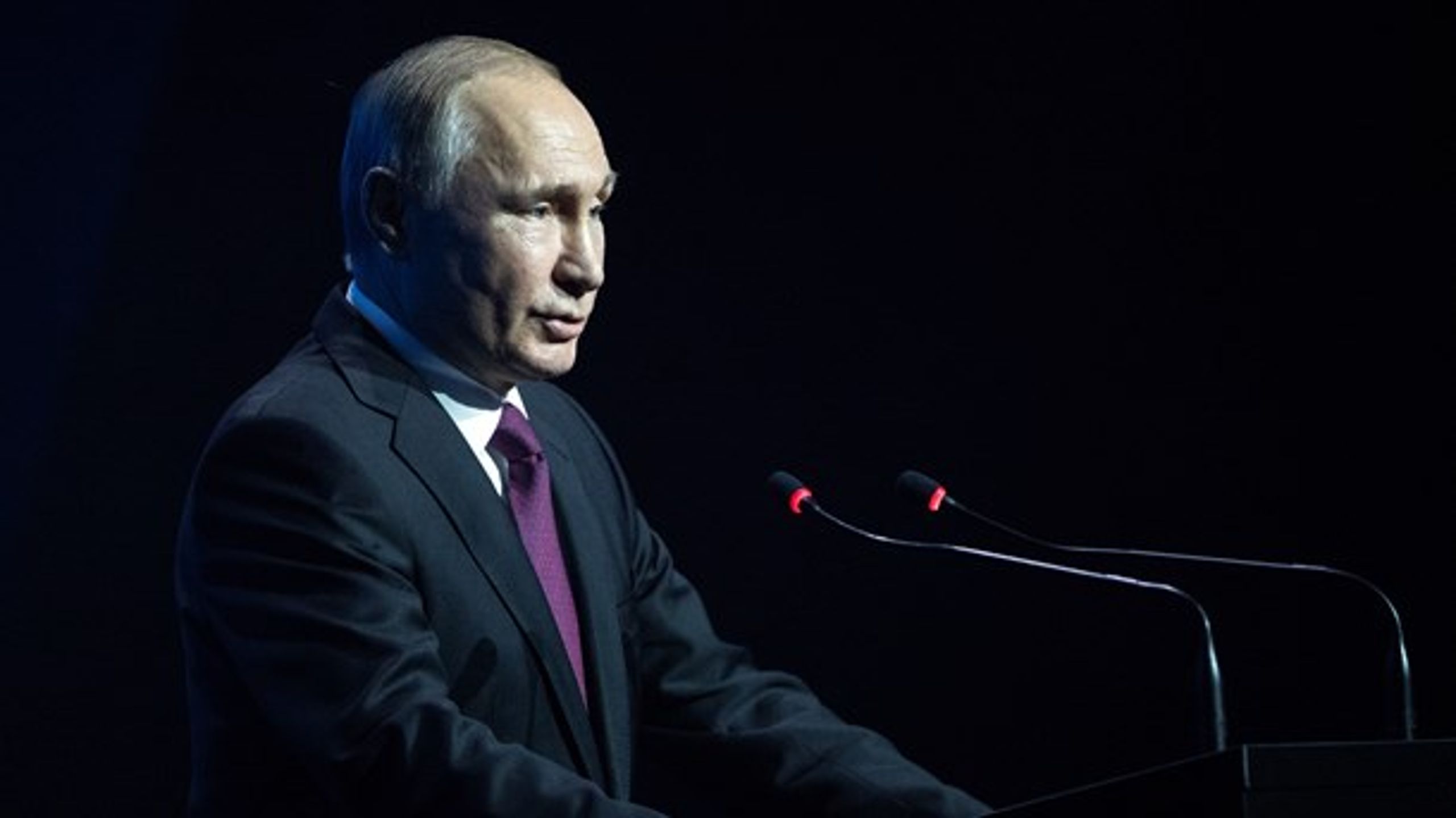 På det arktiske topmøde kan Putin vende højpolitiske emner på et tidspunkt, hvor samtalen i EU er fastfrossen, skriver Martin Breum.&nbsp;