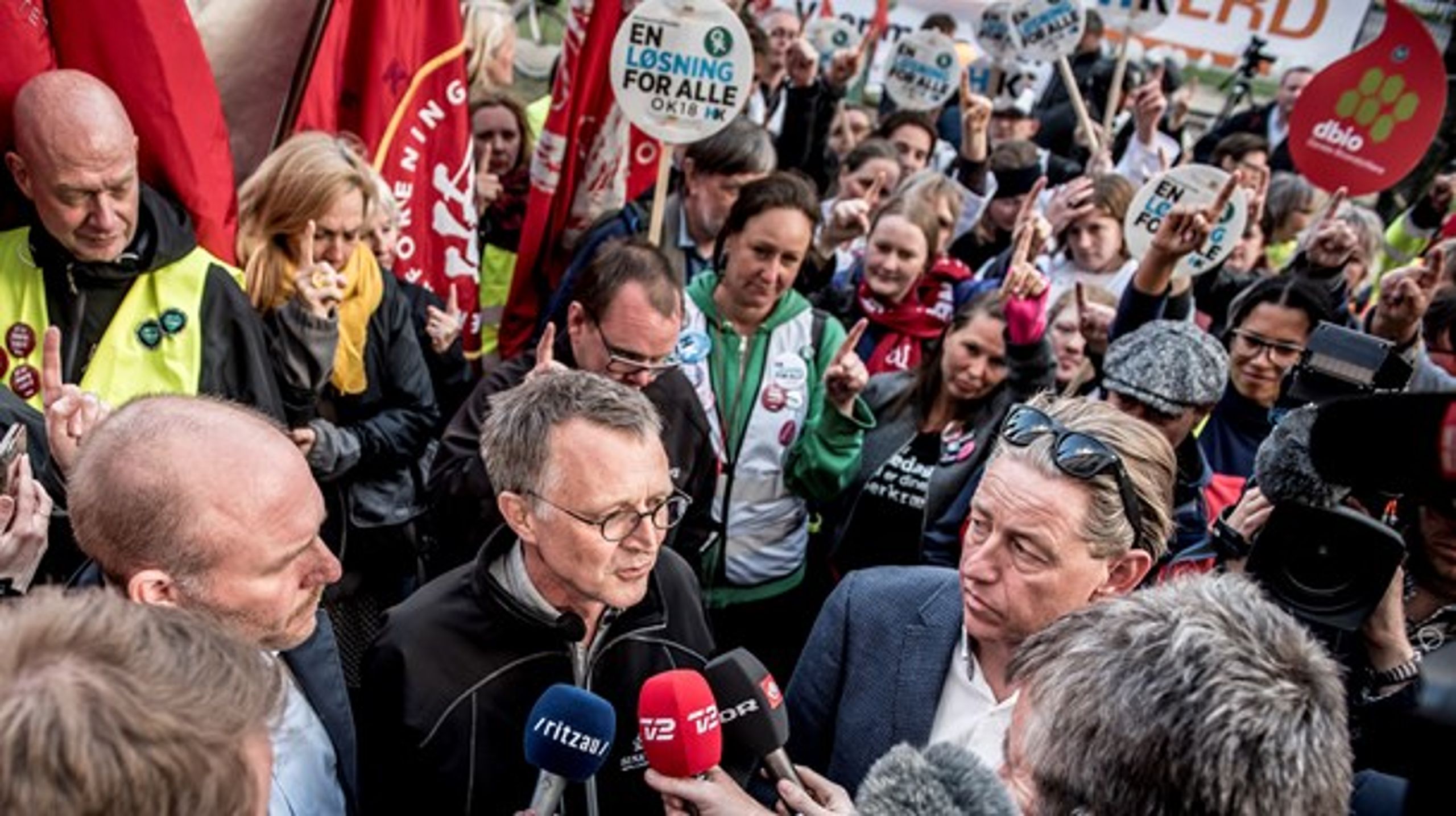 OK18-forhandlingerne, der endte i Forligsinstitutionen, stjal mange overskrifter i løbet af Løkkes tredje valgår. Her ses nogle af forhandlerne.&nbsp;