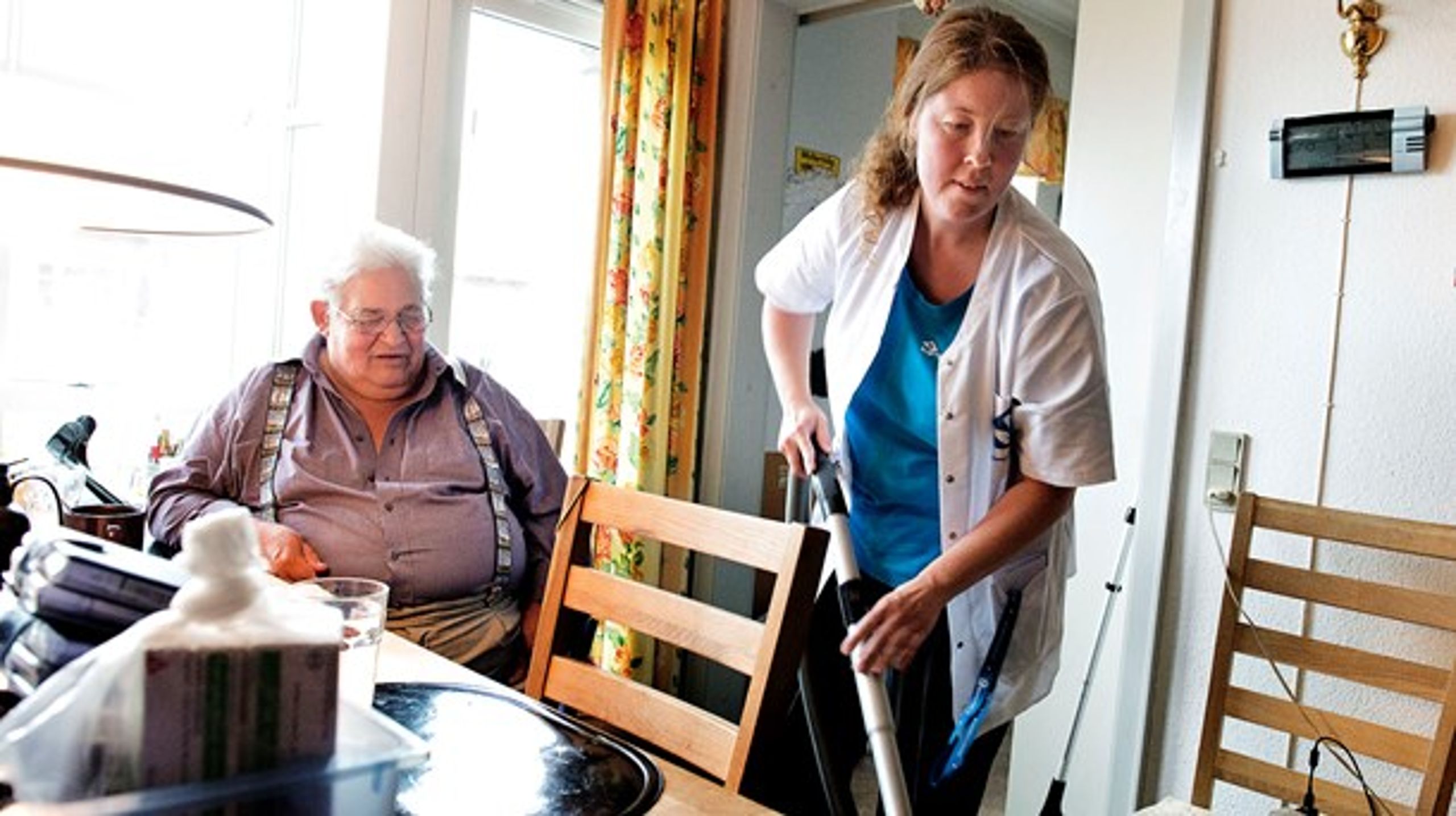 Kommuner tøver med at overlade opgaver til private leverandører.