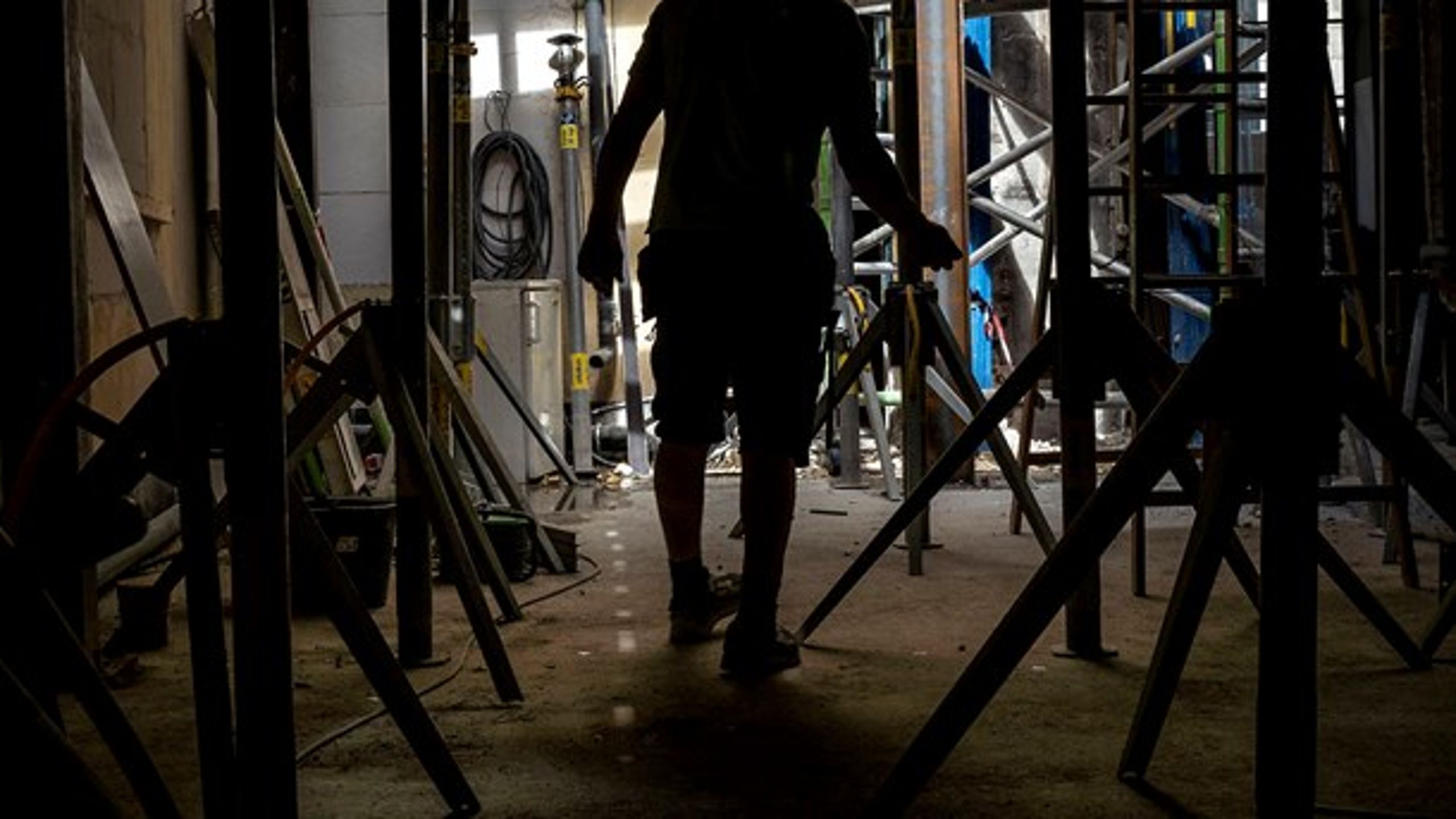 Sagen om låsen til bruseren i skurvognen er et eksempel på, at man kan arbejde konkret med at gøre op med strukturelle problemer som det kønsopdelte arbejdsmarked, skriver Nina Groes.