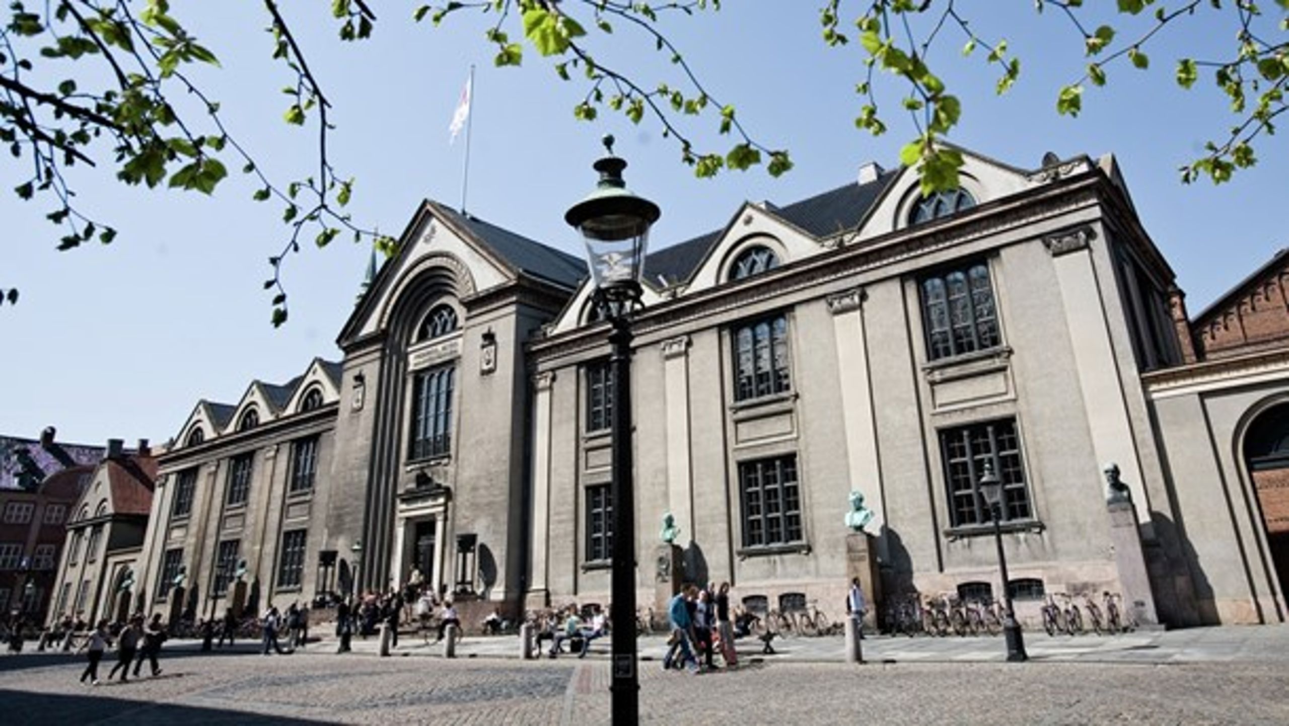 Københavns Universitet ansporer forskerne til at samarbejde med etablerede virksomheder om konkrete
forskningsprojekter, skriver&nbsp;Kim Brinckmann fra KU.