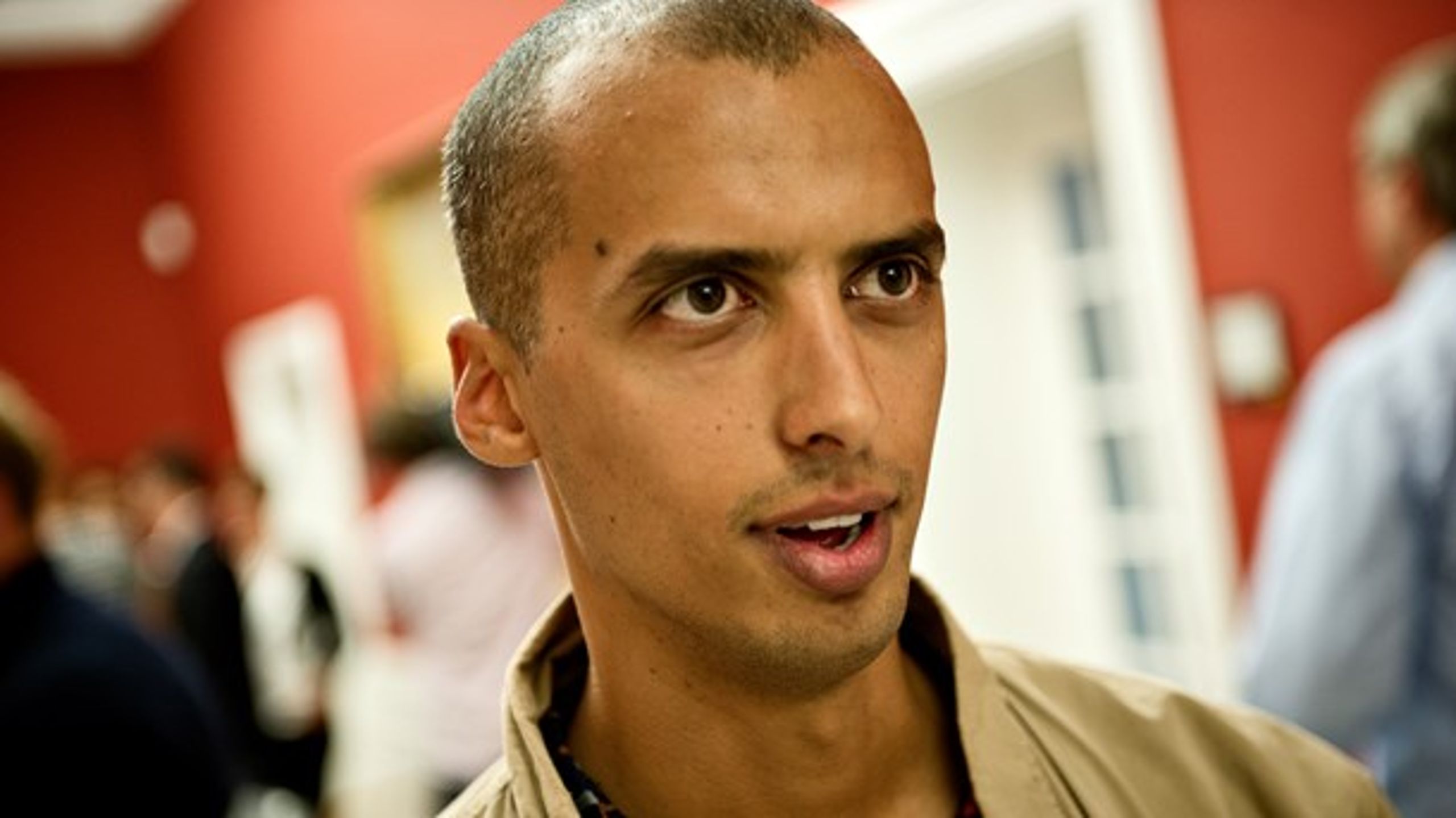 "Vi begynder ikke at bruge pengene på forhånd,” siger Mattias Tesfaye (S).&nbsp;