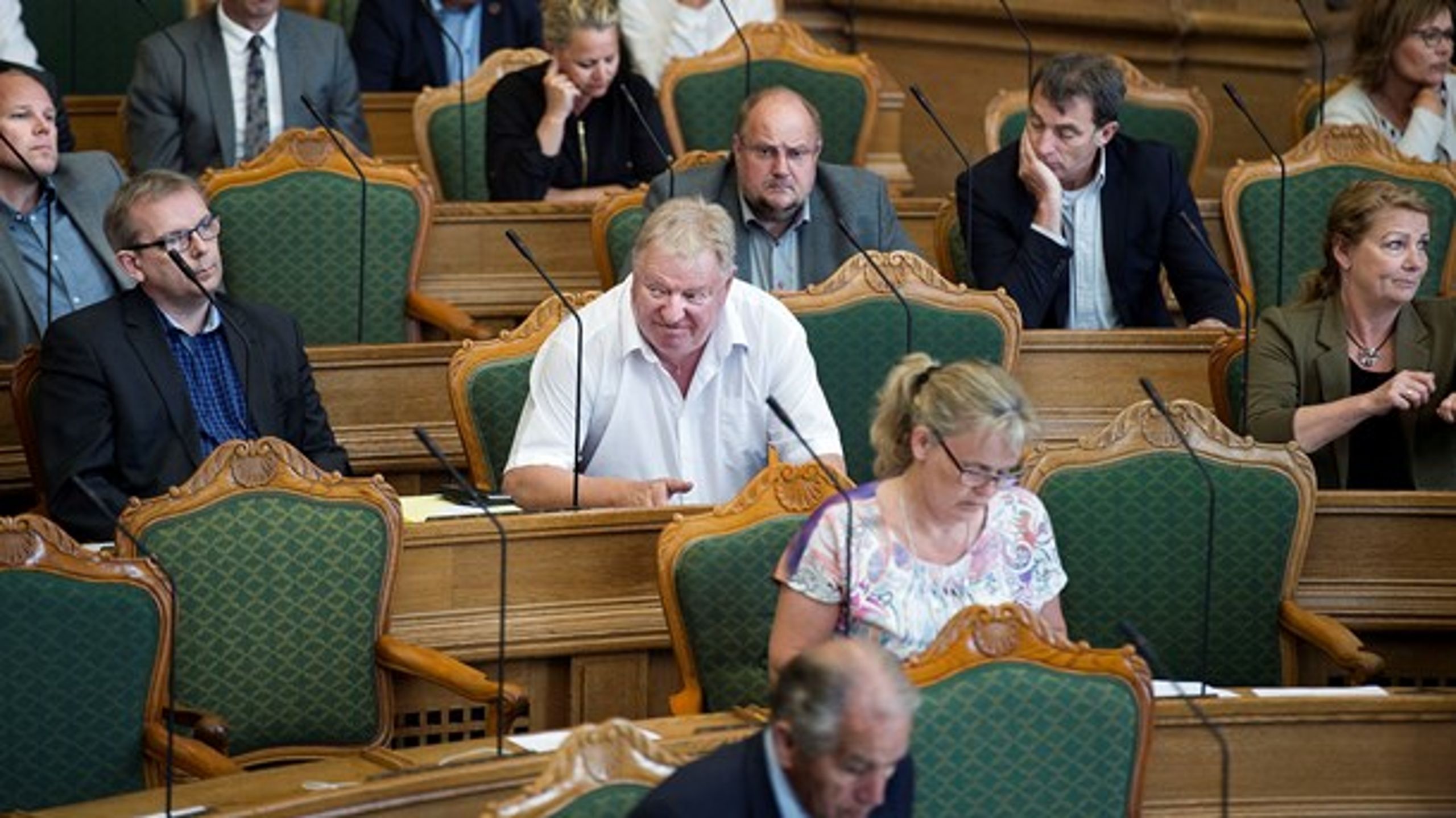 DF's transportordfører Kim Christiansen (<i>i midten</i>) ser ud til at skulle kæmpe med partifællen Hans Kristian Skibby (<i>til venstre</i>) om at blive et af tre mandater i Østjylland.