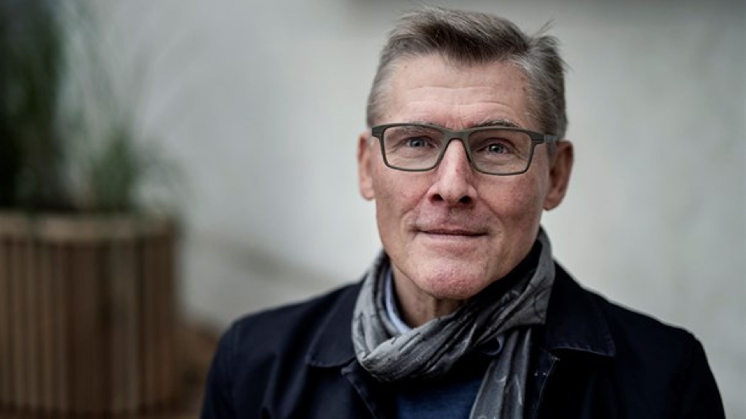 Politikerne skylder os svar på de udgiftsbehov i sundhedsvæsenet, der skal prioriteres væk eller finansieres ved brugerbetaling, mener professor Jes Søgaard.