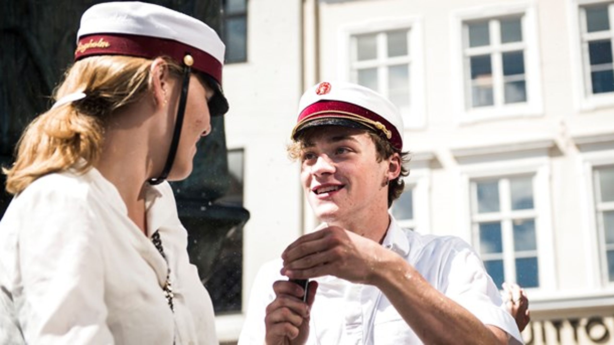 På seks år er antallet af udklækkede studenter, der inden for tre måneder er startet på en ny uddannelse gået fra 29,3 til 15 procent.&nbsp;