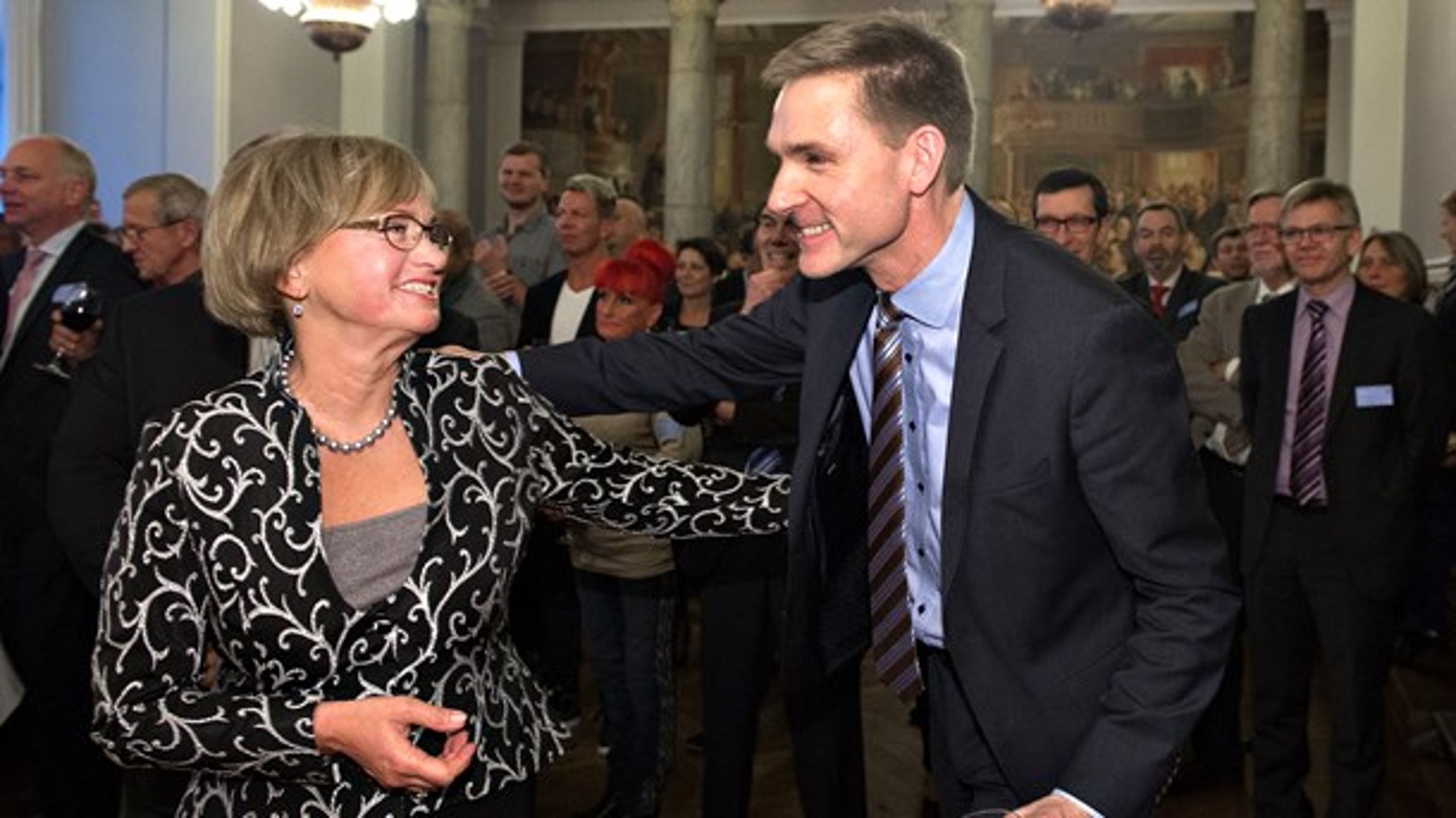 De brede smil var på, da DF fik en kanonsejr ved europaparlamentsvalget i 2014. Siden er forholdet mellem Pia Kjærsgaard og Kristian Thulesen Dahl blevet knap så varmt.<br>