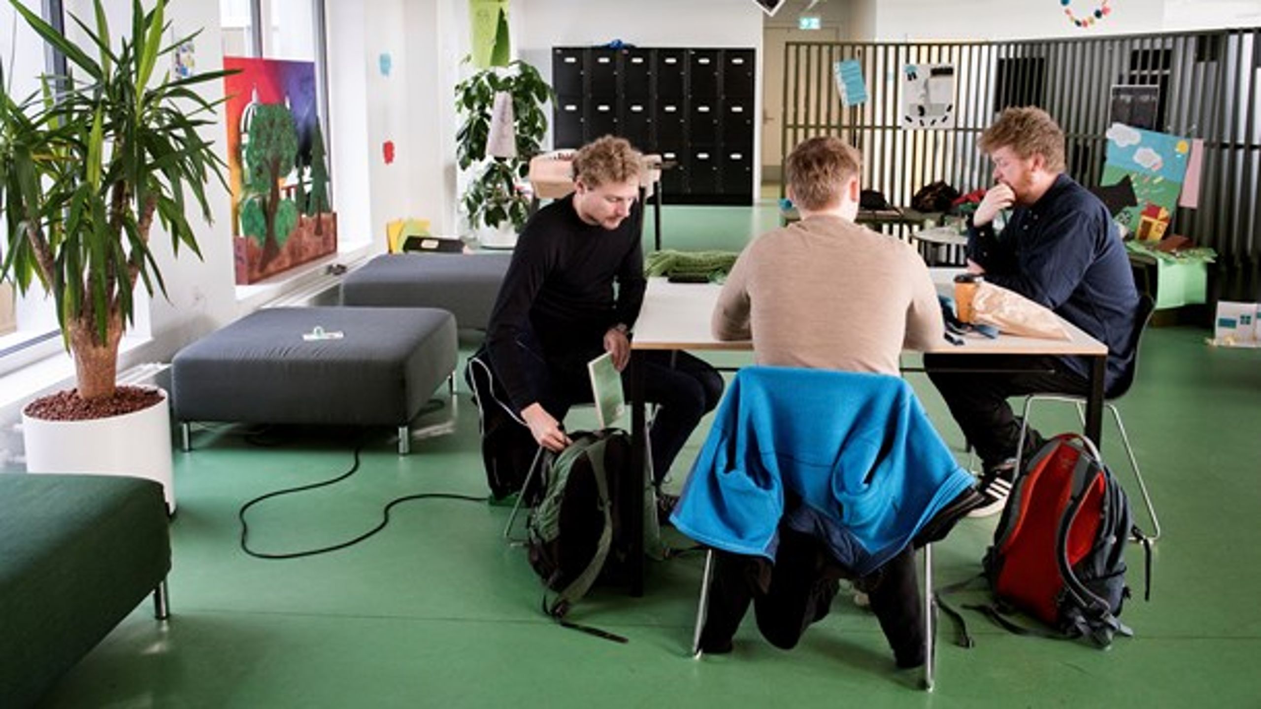 Studerende på Københavns Professionshøjskole. Befolkningsfremskrivninger viser, at der fremover vil være færre unge, mens antallet af ældre og små børn vil stige.