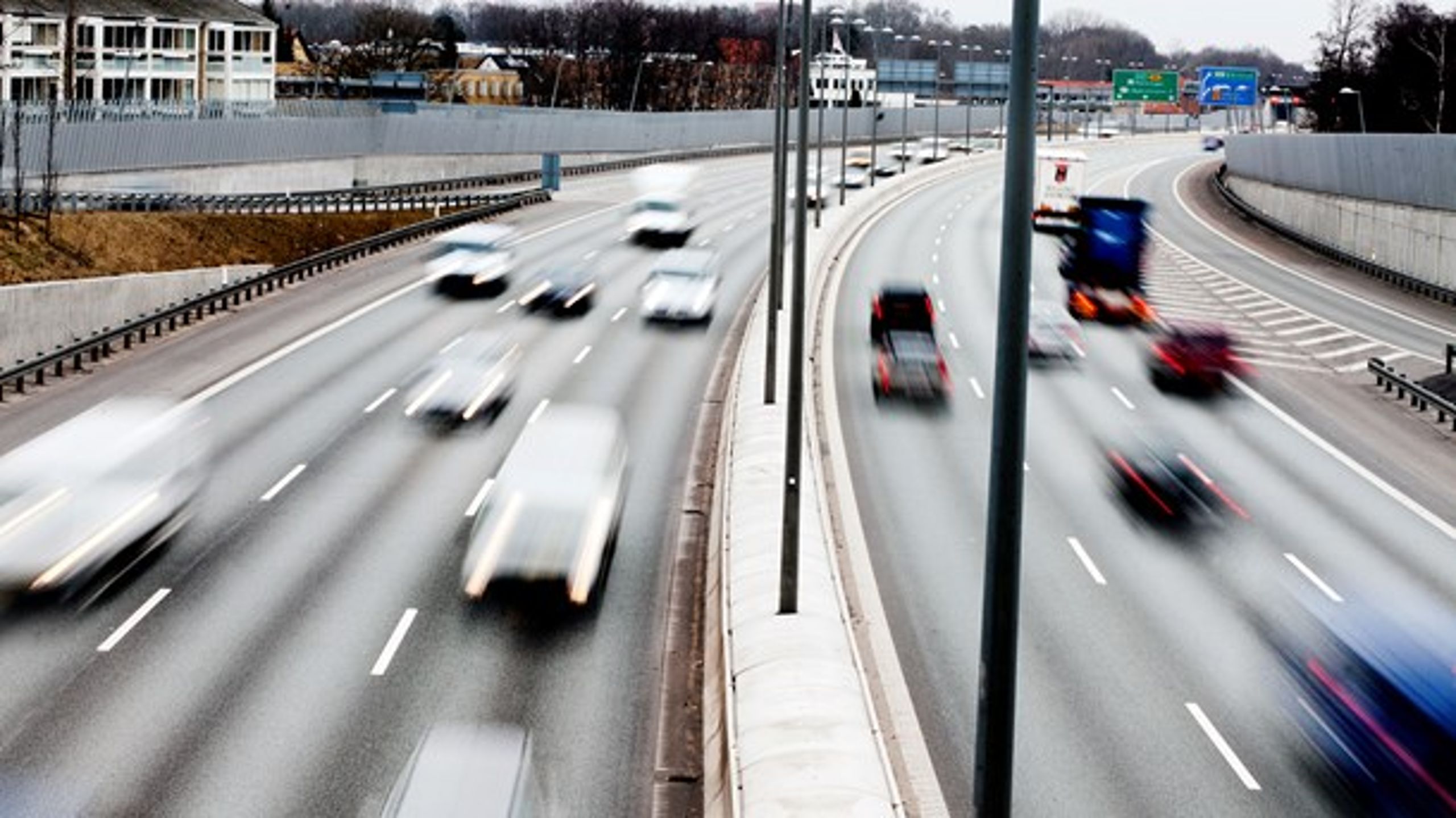 Veje og transportmidler er noget, vi tager for givet. Den tilgang må vi gøre op med, hvis Danmark skal nå klimamålene, få mest mulig gavn af digitaliseringen af transporten og sikre fortsat god mobilitet for alle, skriver Thomas Møller Thomsen.