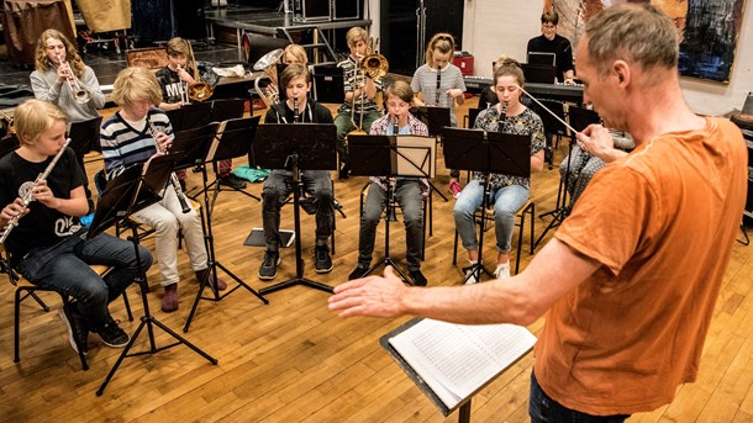 De fleste musikskoler får tilskud fra staten, mens børneteaterskoler ofte ikke får, hvilket får brugerbetalingen til at eksplodere helt uhensigtsmæssigt, skriver Charlotte Broman. <br>