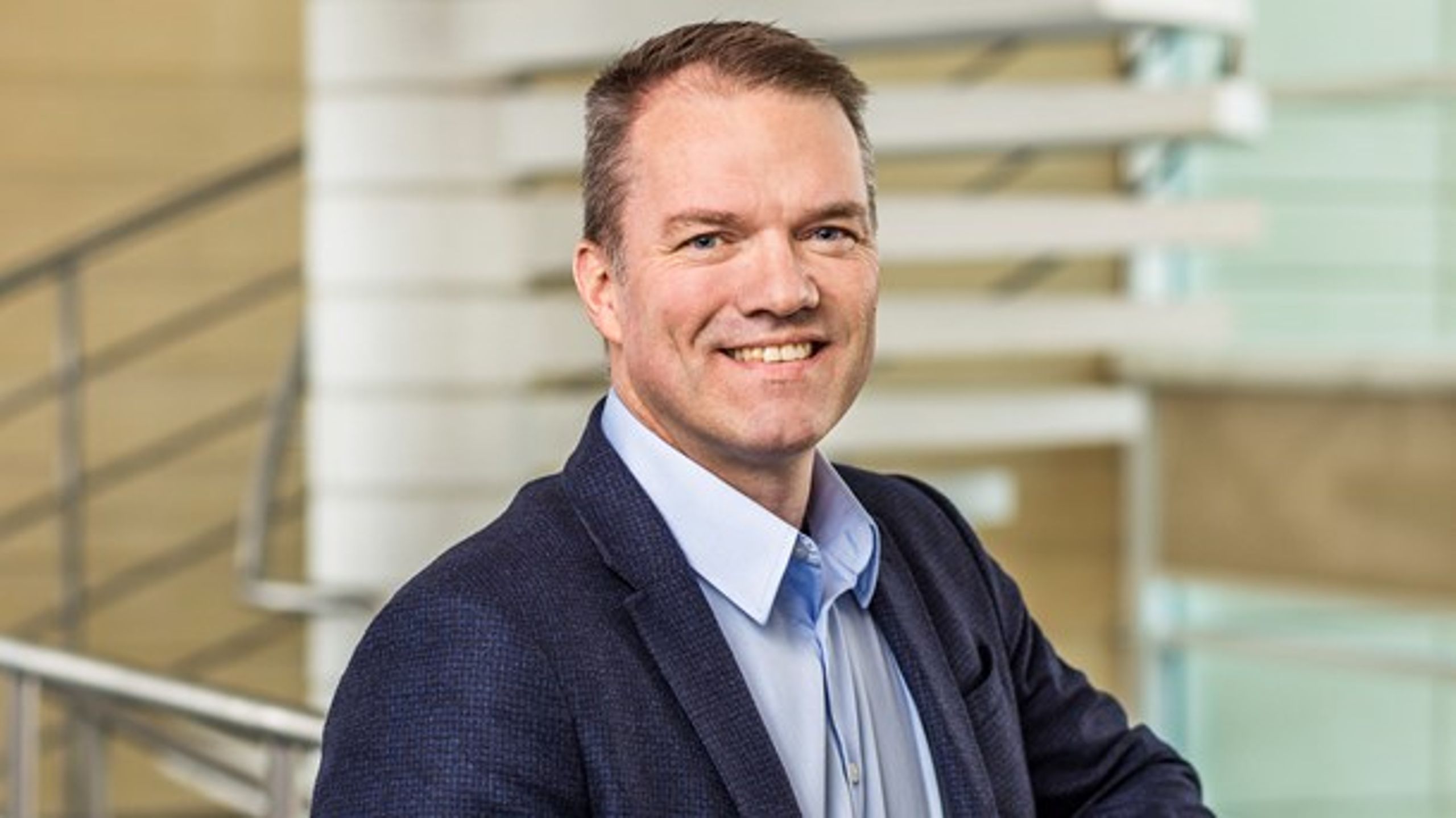 Problemet med atypiske ansættelser er, at de stort set alle går under radaren for den danske model, mener John Nielsen fra Serviceforbundet.