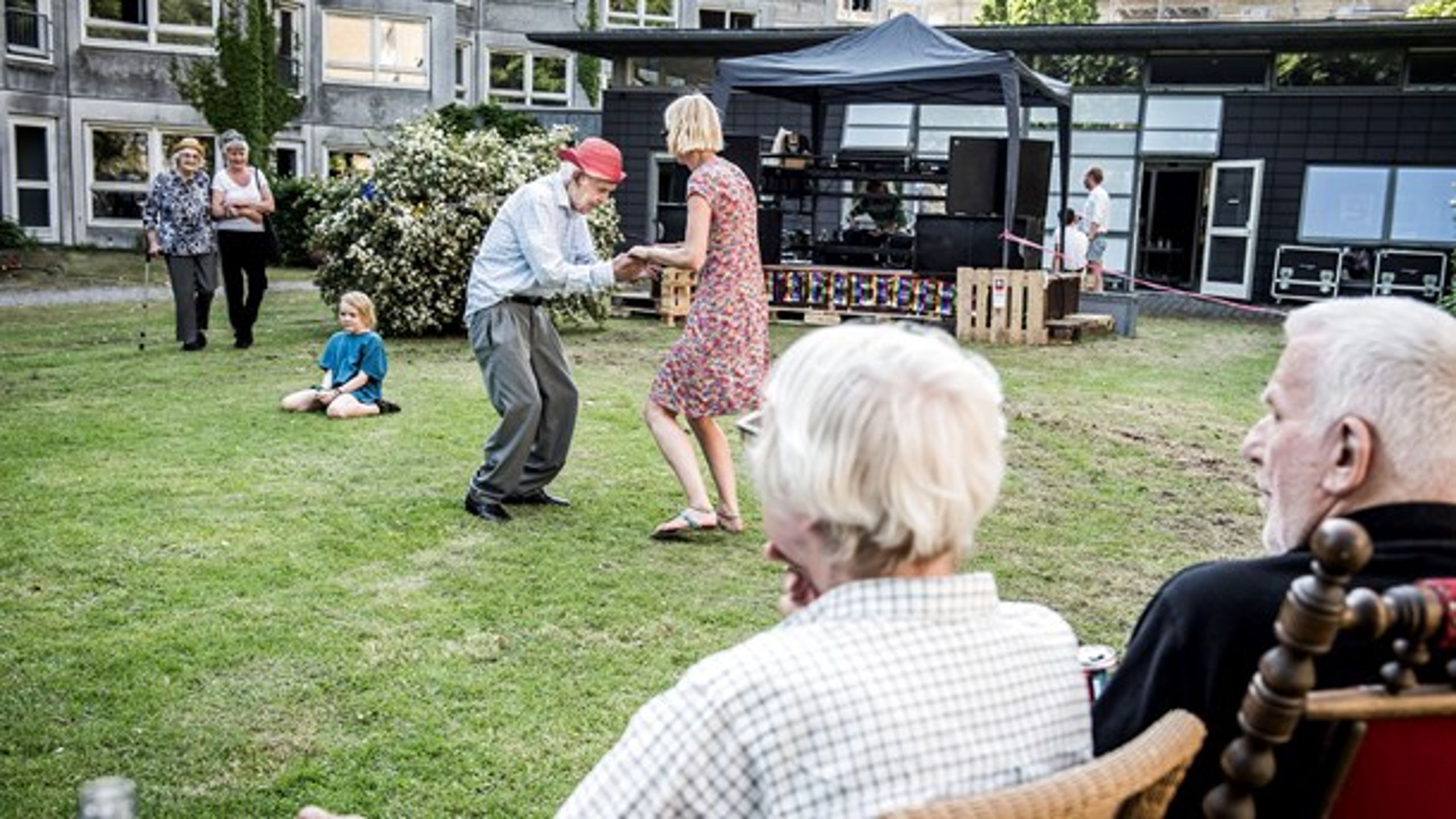 Statsminister Mette Frederiksen vil forpligte enhver regering til at lade velfærdsudgifterne følge det demografiske træk.