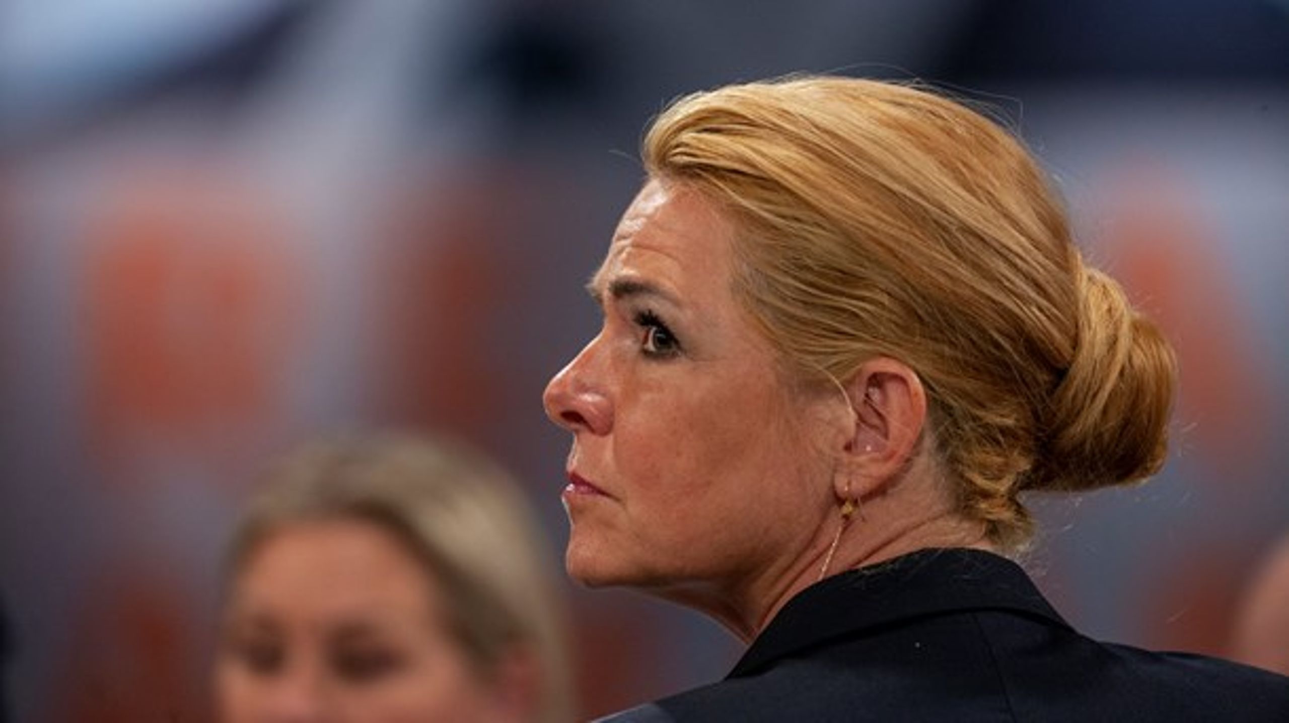 Vidste ministeren, at instruksen var ulovlig? Det spørgsmål skal en undersøgelseskommission finde svaret på.